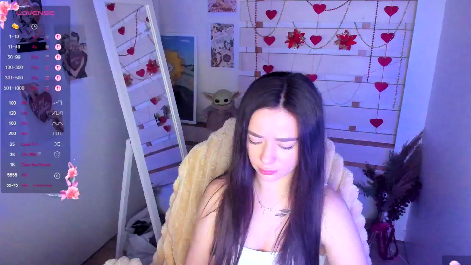 Gallery image thumbnail from KiraLove's myfreecams stream on, 04/16/2026, 10:43 image 8 of 20