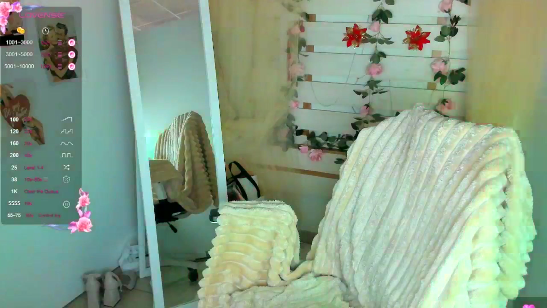 Gallery image thumbnail from KiraLove's myfreecams stream on, 04/20/2026, 08:54 image 2 of 20