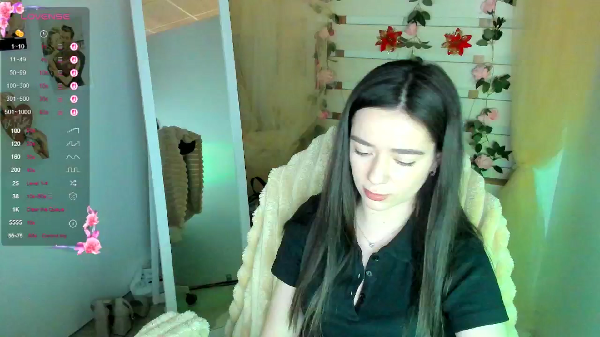 Gallery image thumbnail from KiraLove's myfreecams stream on, 04/20/2026, 11:24 image 17 of 20