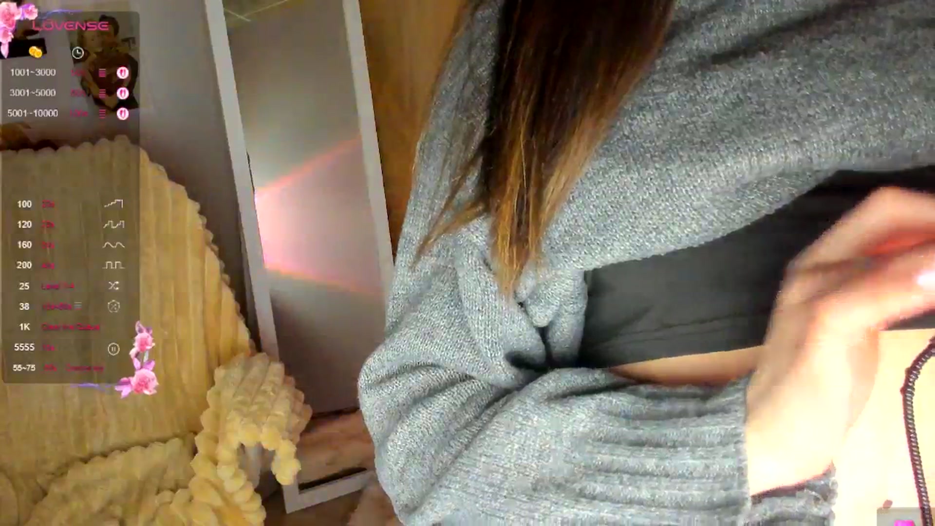 Gallery image thumbnail from KiraLove's myfreecams stream on, 04/21/2026, 09:37 image 4 of 20