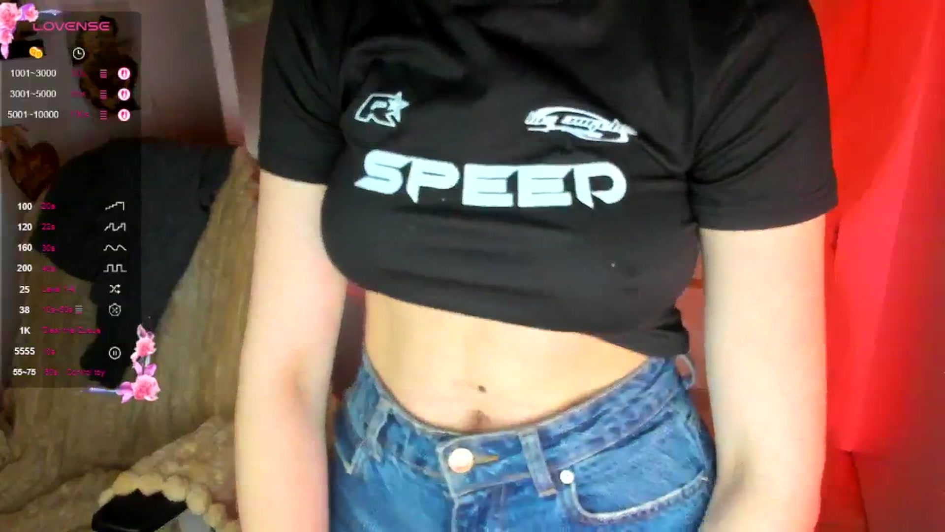 Gallery image thumbnail from KiraLove's myfreecams stream on, 04/21/2026, 09:37 image 15 of 20