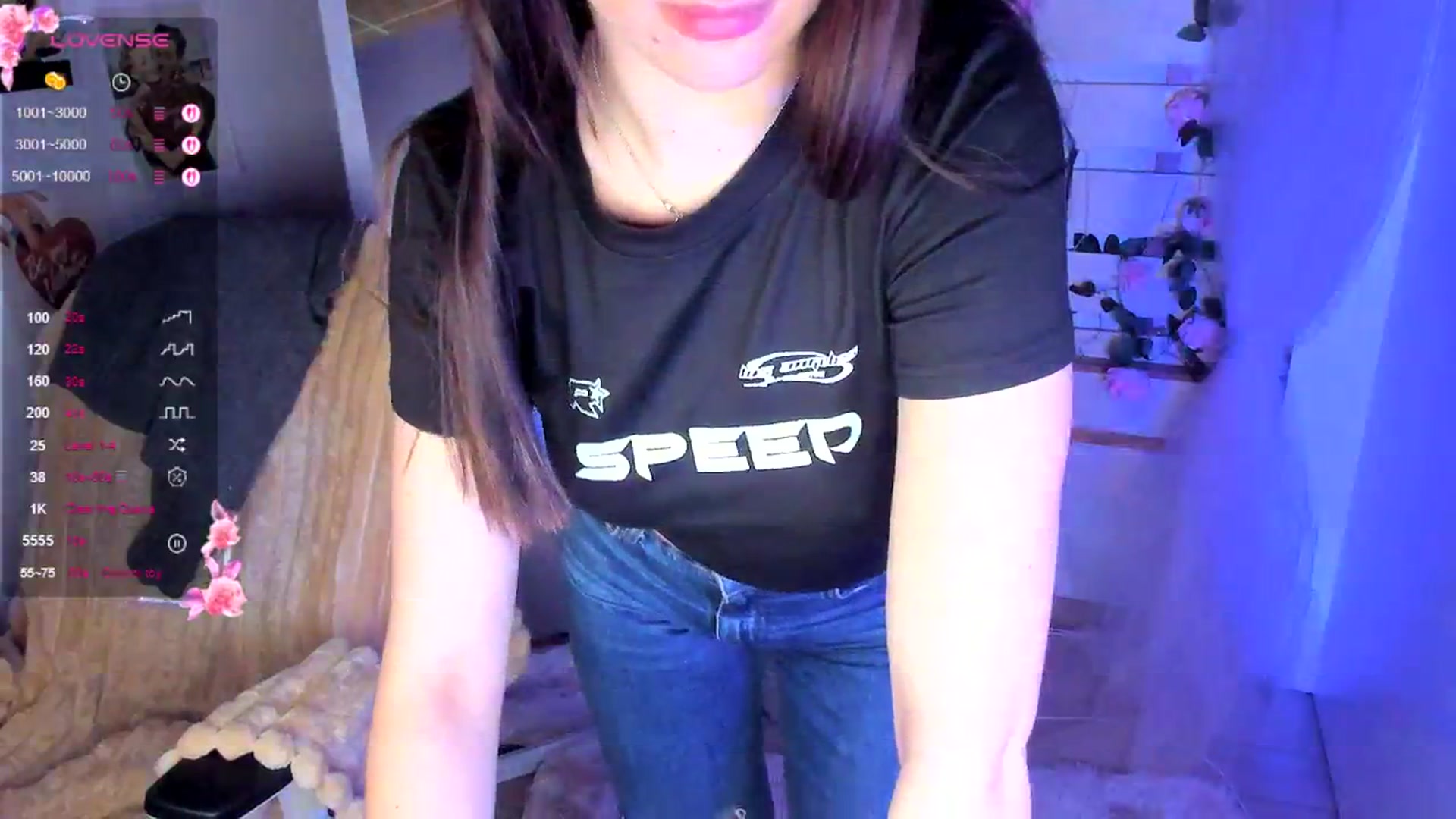 Gallery image thumbnail from KiraLove's myfreecams stream on, 04/21/2026, 09:37 image 19 of 20