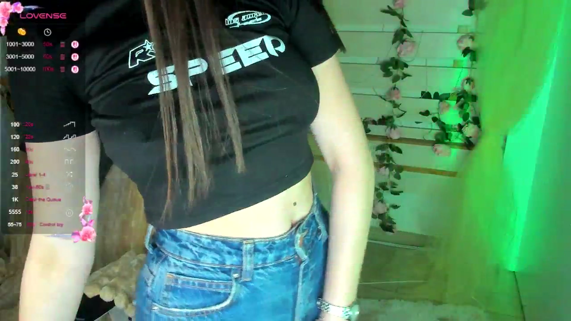 Gallery image thumbnail from KiraLove's myfreecams stream on, 04/21/2026, 09:37 image 13 of 20