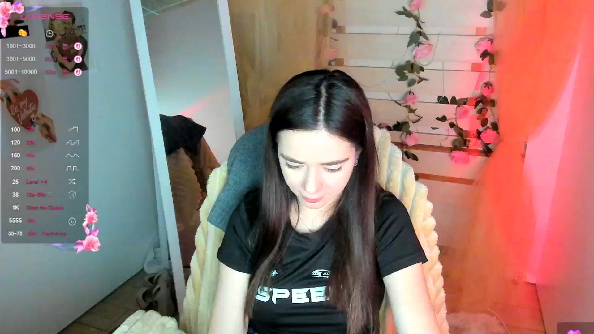 Gallery image thumbnail from KiraLove's myfreecams stream on, 04/21/2026, 11:18 image 6 of 20