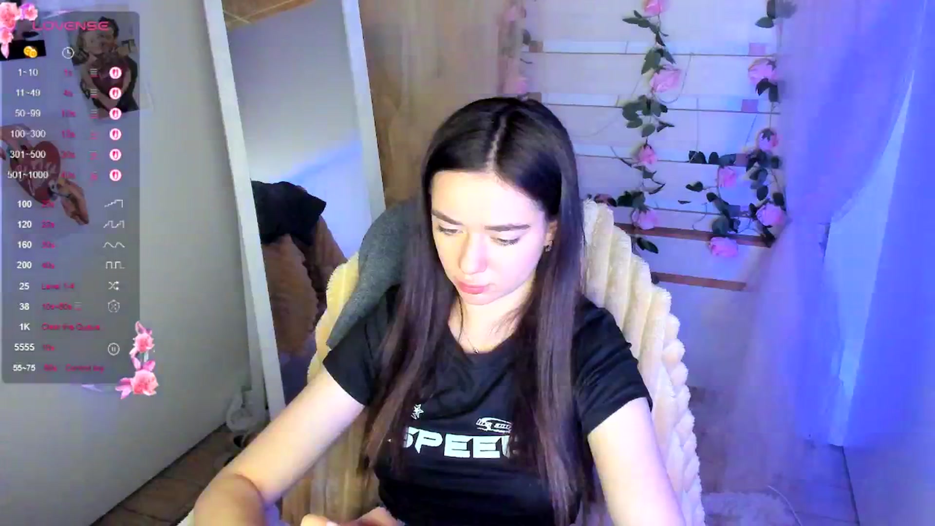 Gallery image thumbnail from KiraLove's myfreecams stream on, 04/21/2026, 11:18 image 11 of 20