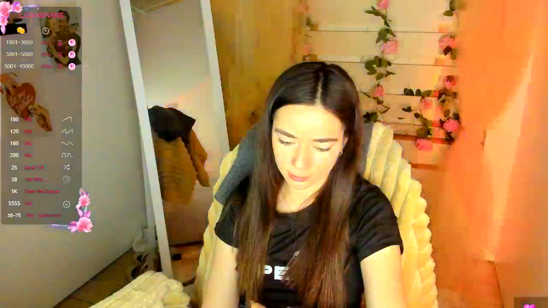 Gallery image thumbnail from KiraLove's myfreecams stream on, 04/21/2026, 11:18 image 14 of 20