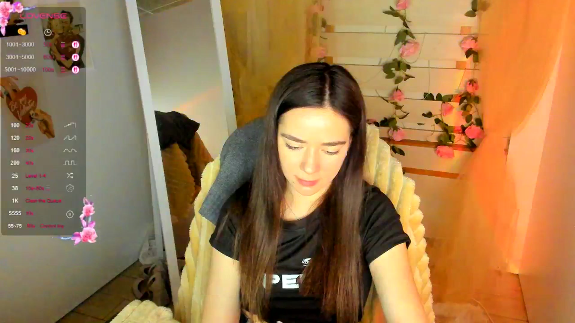 Gallery image thumbnail from KiraLove's myfreecams stream on, 04/21/2026, 11:18 image 15 of 20