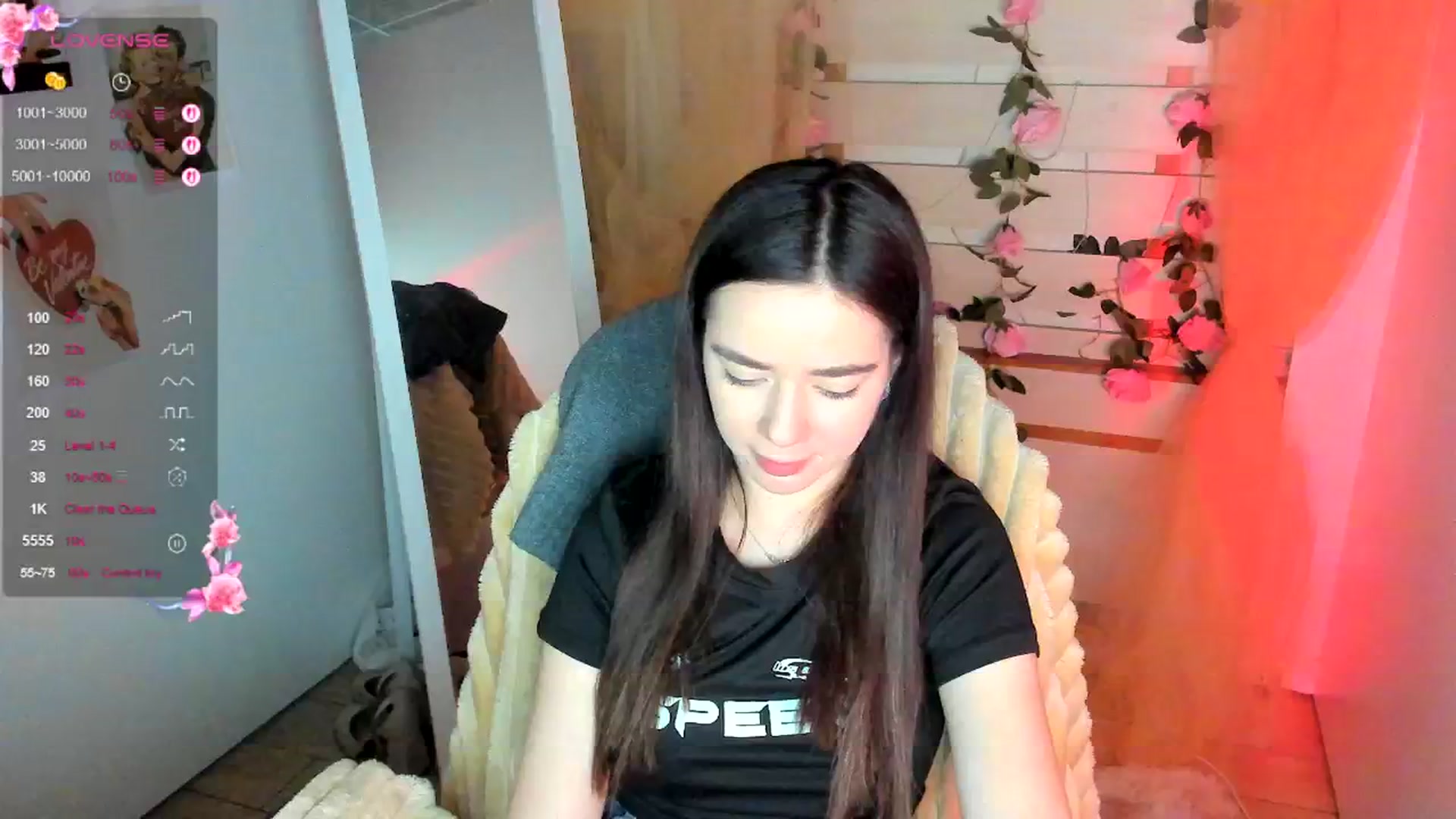 Gallery image thumbnail from KiraLove's myfreecams stream on, 04/21/2026, 11:18 image 5 of 20