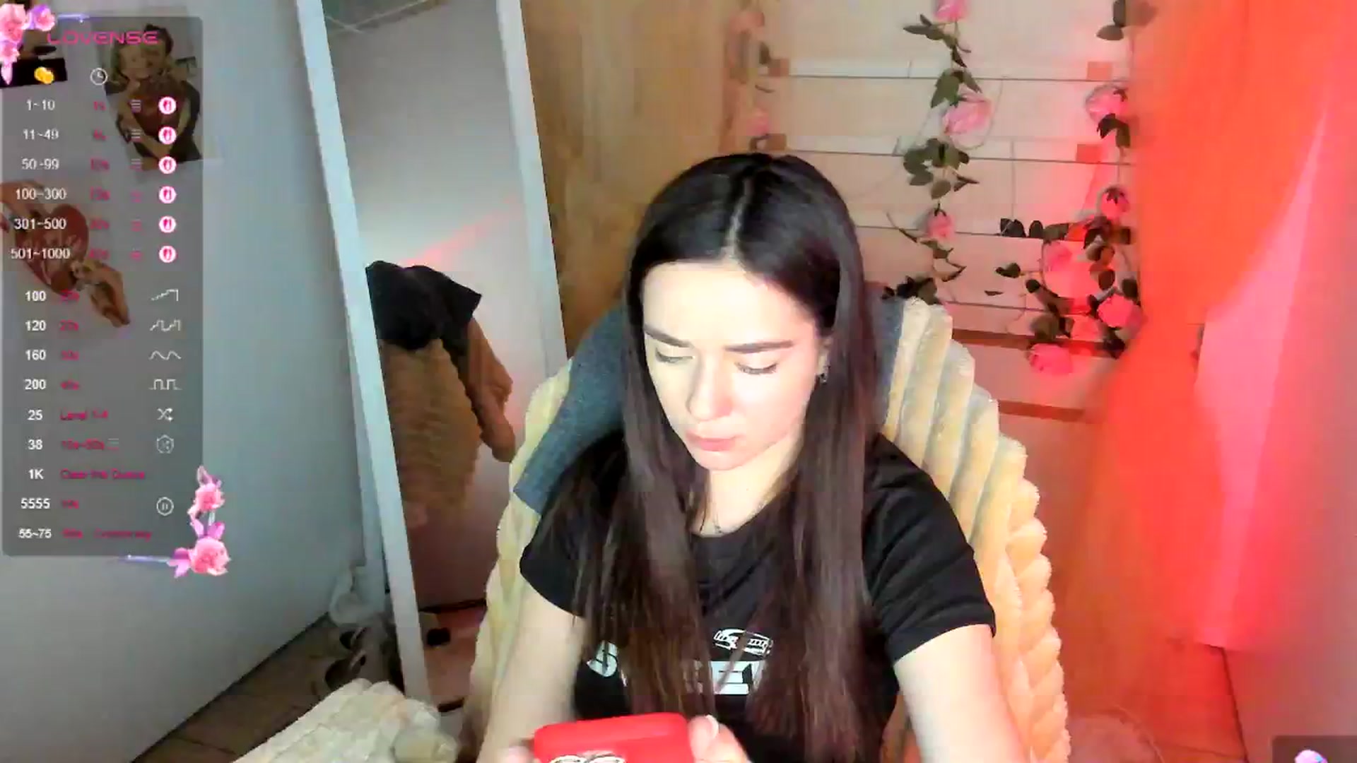 Gallery image thumbnail from KiraLove's myfreecams stream on, 04/21/2026, 11:18 image 20 of 20