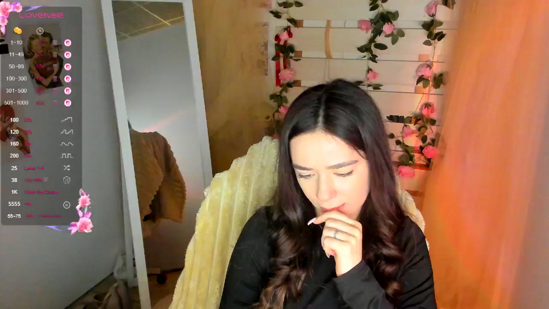 Gallery image thumbnail from KiraLove's myfreecams stream on, 04/22/2026, 09:51 image 2 of 20
