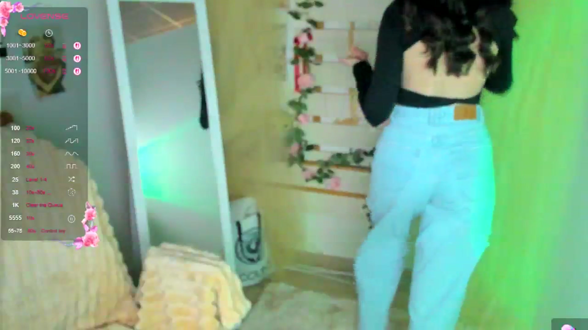 Gallery image thumbnail from KiraLove's myfreecams stream on, 04/22/2026, 11:30 image 8 of 20