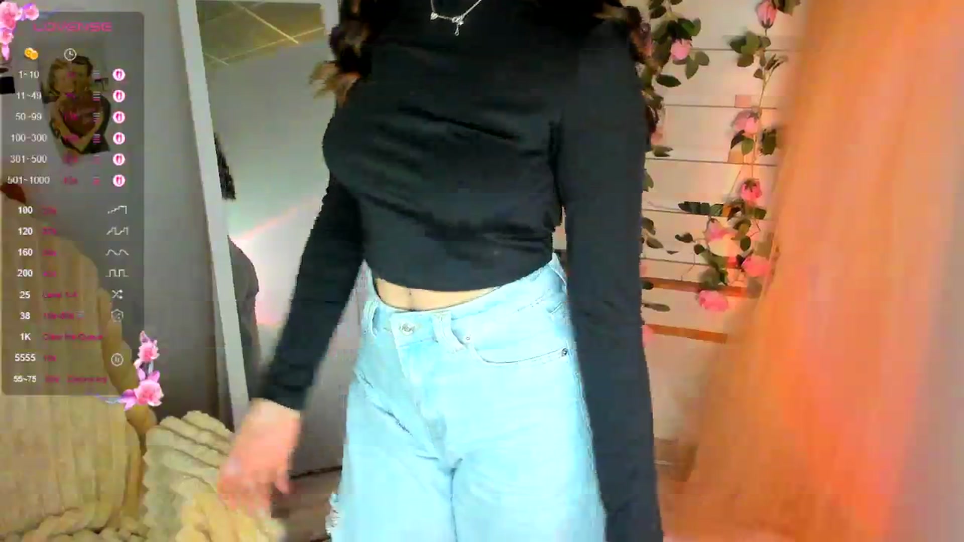Gallery image thumbnail from KiraLove's myfreecams stream on, 04/22/2026, 11:30 image 17 of 20