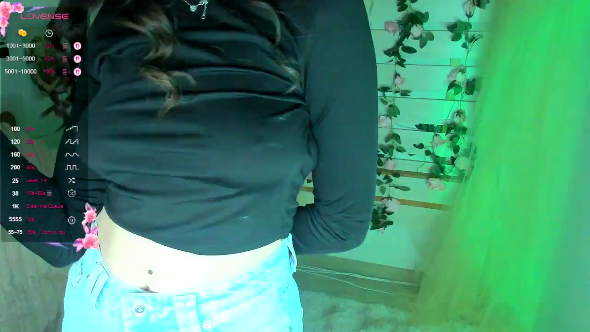 Gallery image thumbnail from KiraLove's myfreecams stream on, 04/22/2026, 11:30 image 11 of 20