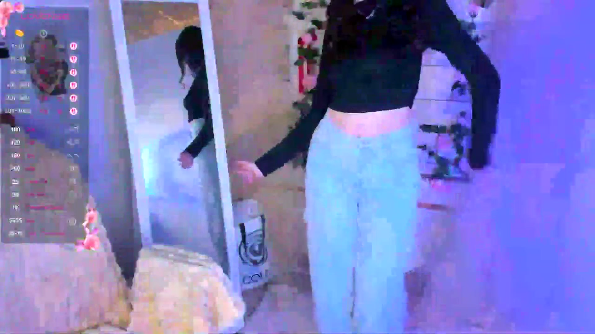 Gallery image thumbnail from KiraLove's myfreecams stream on, 04/22/2026, 11:30 image 10 of 20
