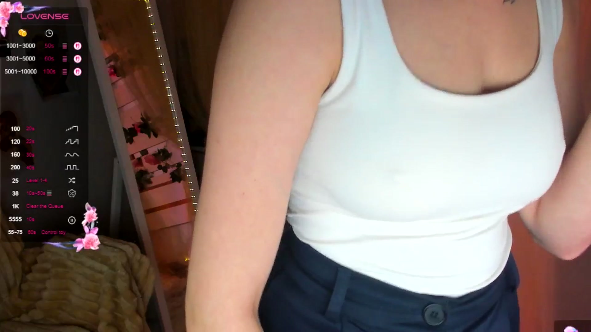 Gallery image thumbnail from KiraLove's myfreecams stream on, 04/25/2026, 11:30 image 12 of 20