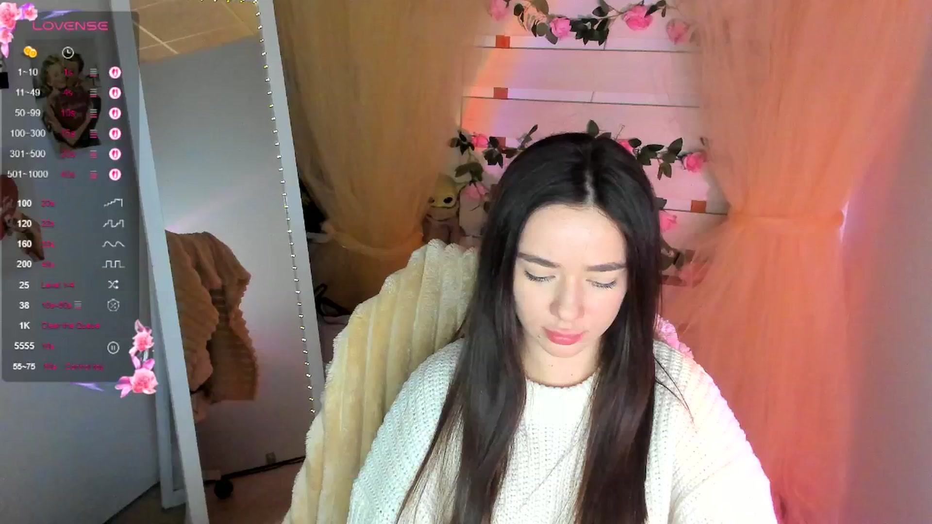 Gallery image thumbnail from KiraLove's myfreecams stream on, 04/27/2026, 10:20 image 1 of 20