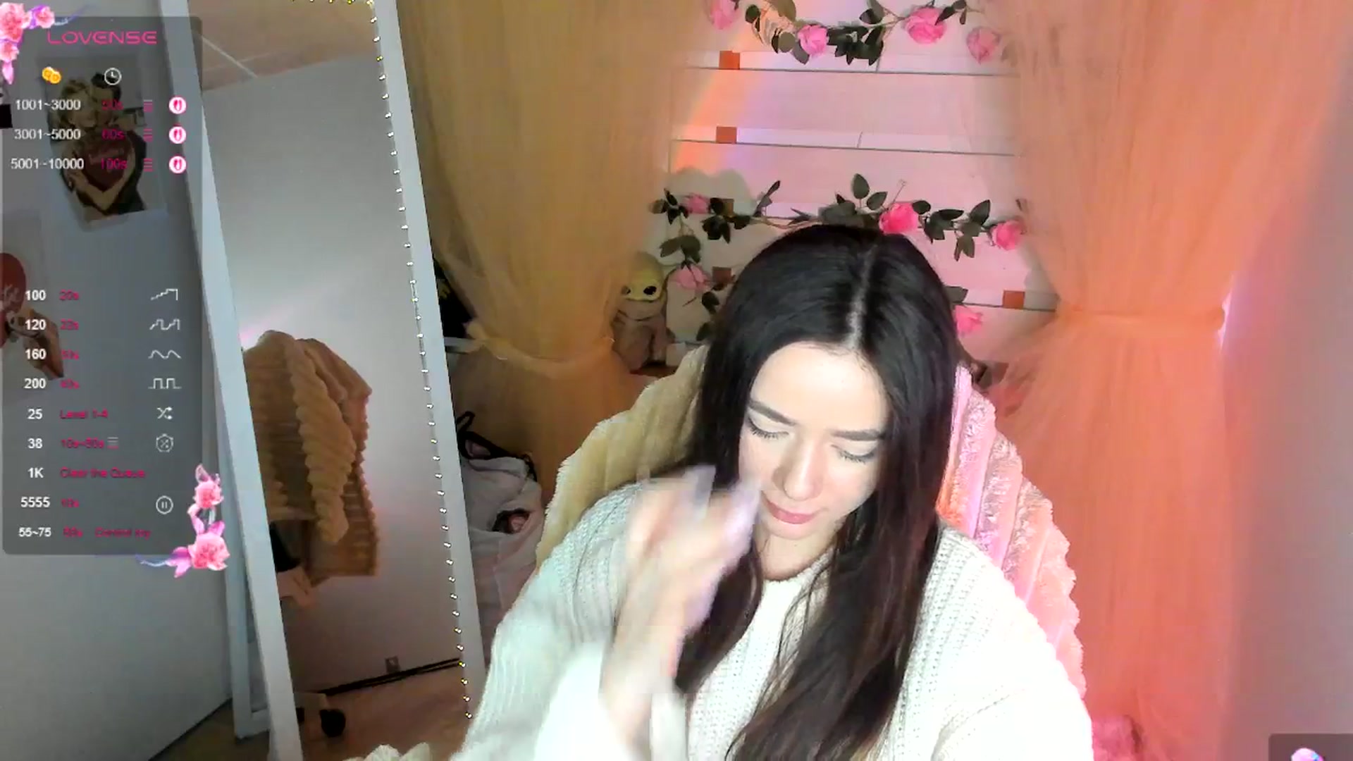 Gallery image thumbnail from KiraLove's myfreecams stream on, 04/27/2026, 10:20 image 9 of 20