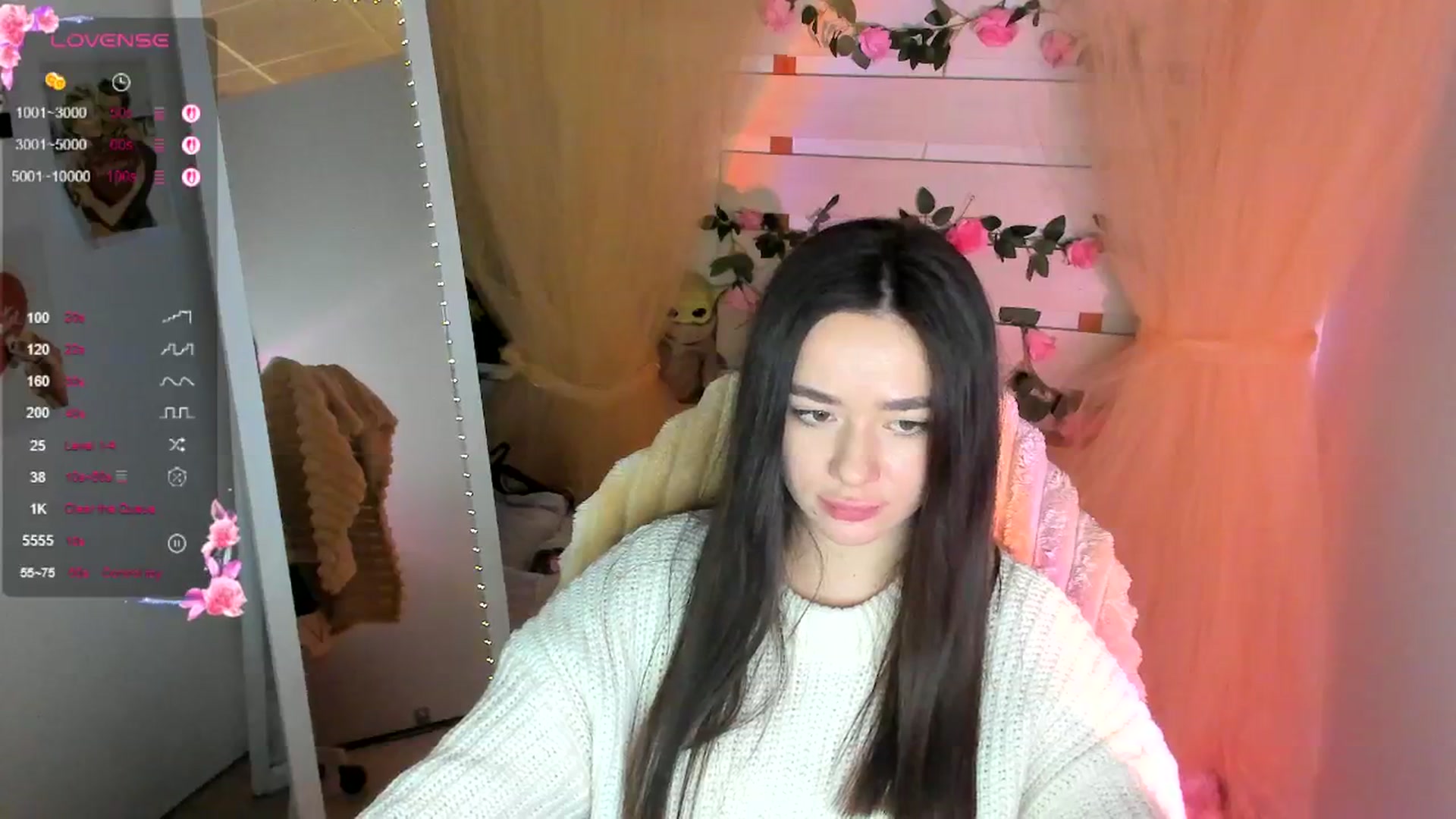 Gallery image thumbnail from KiraLove's myfreecams stream on, 04/27/2026, 10:20 image 12 of 20