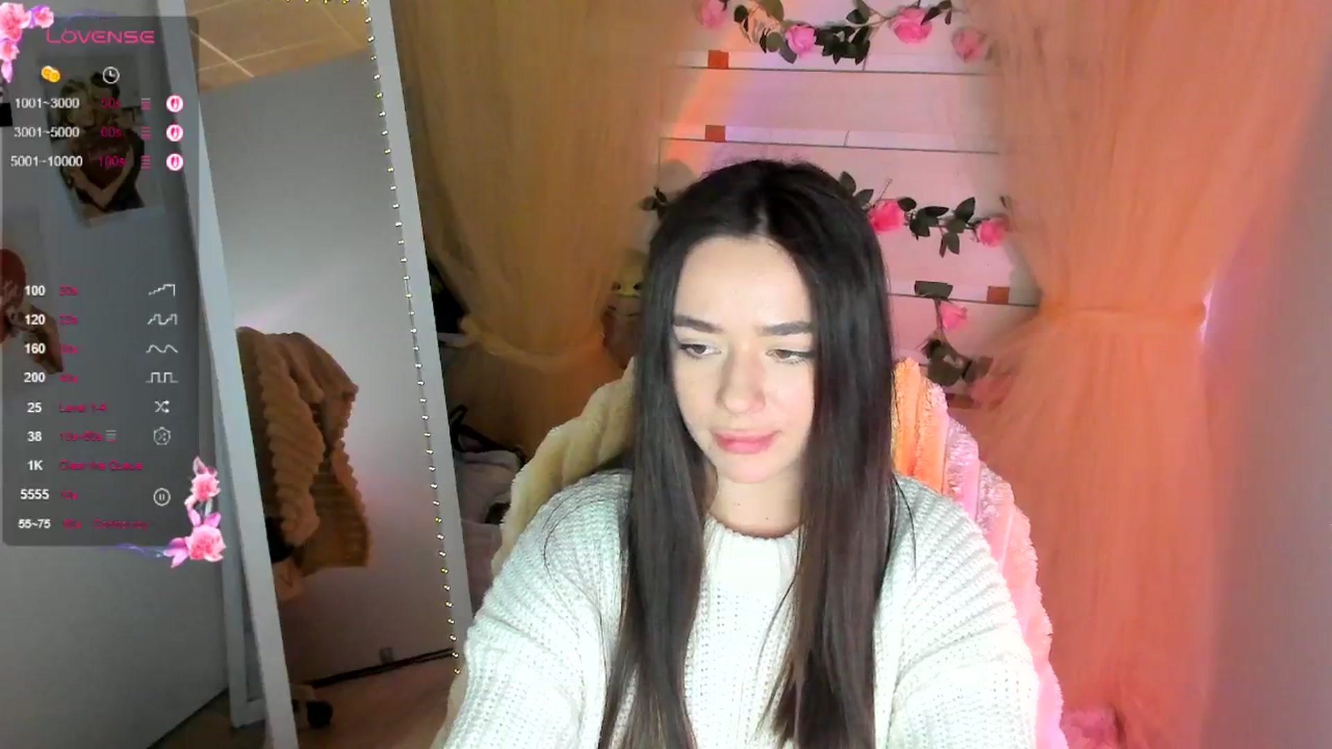 Gallery image thumbnail from KiraLove's myfreecams stream on, 04/27/2026, 10:20 image 3 of 20