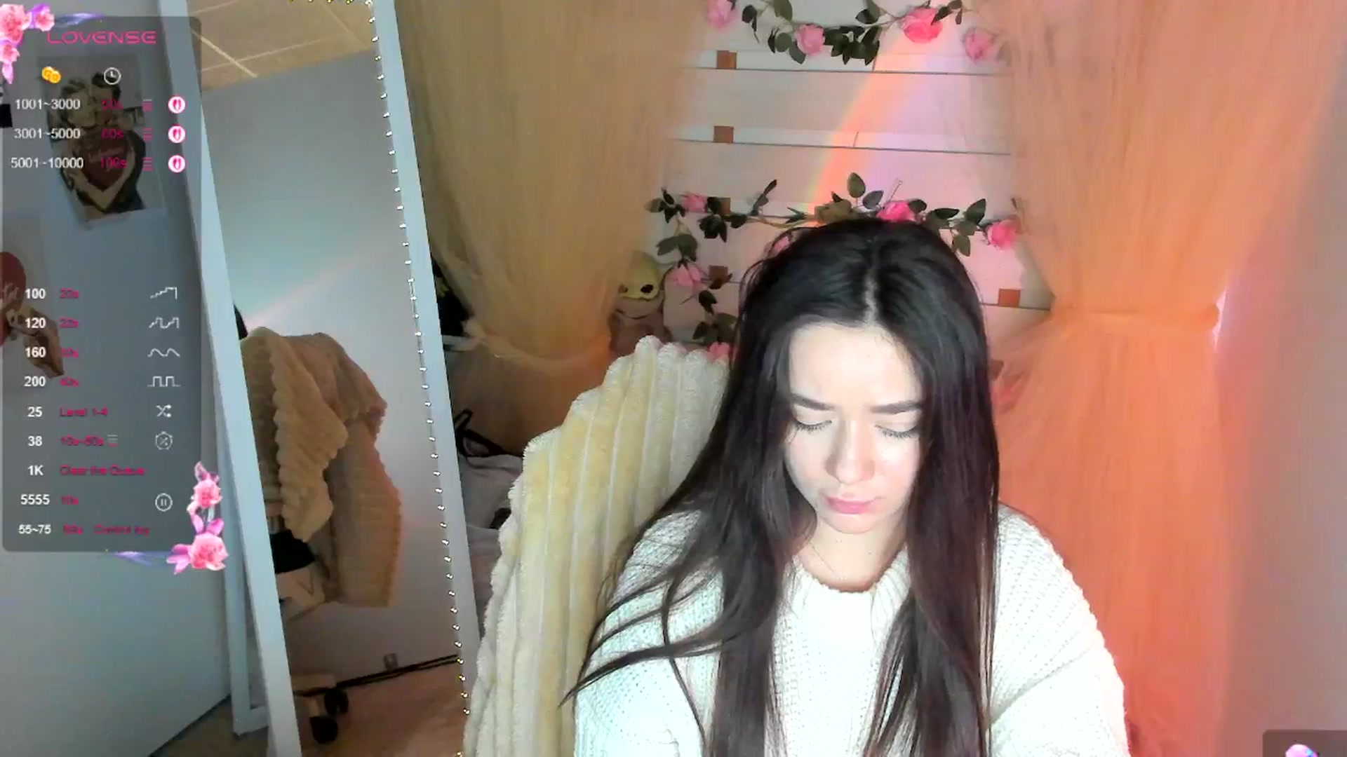 Gallery image thumbnail from KiraLove's myfreecams stream on, 04/27/2026, 11:22 image 11 of 20