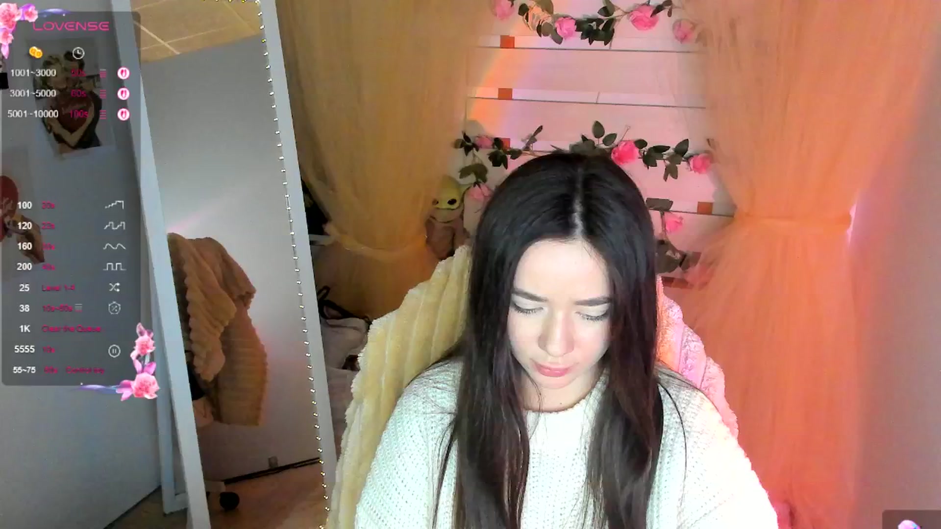 Gallery image thumbnail from KiraLove's myfreecams stream on, 04/27/2026, 11:22 image 2 of 20
