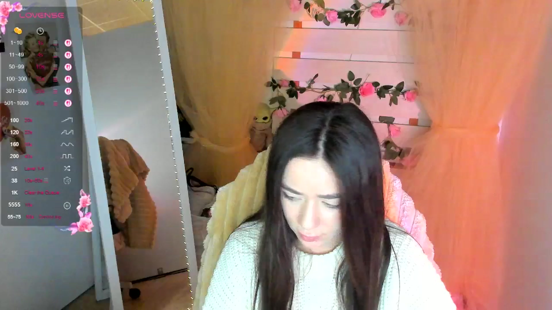Gallery image thumbnail from KiraLove's myfreecams stream on, 04/27/2026, 11:22 image 4 of 20