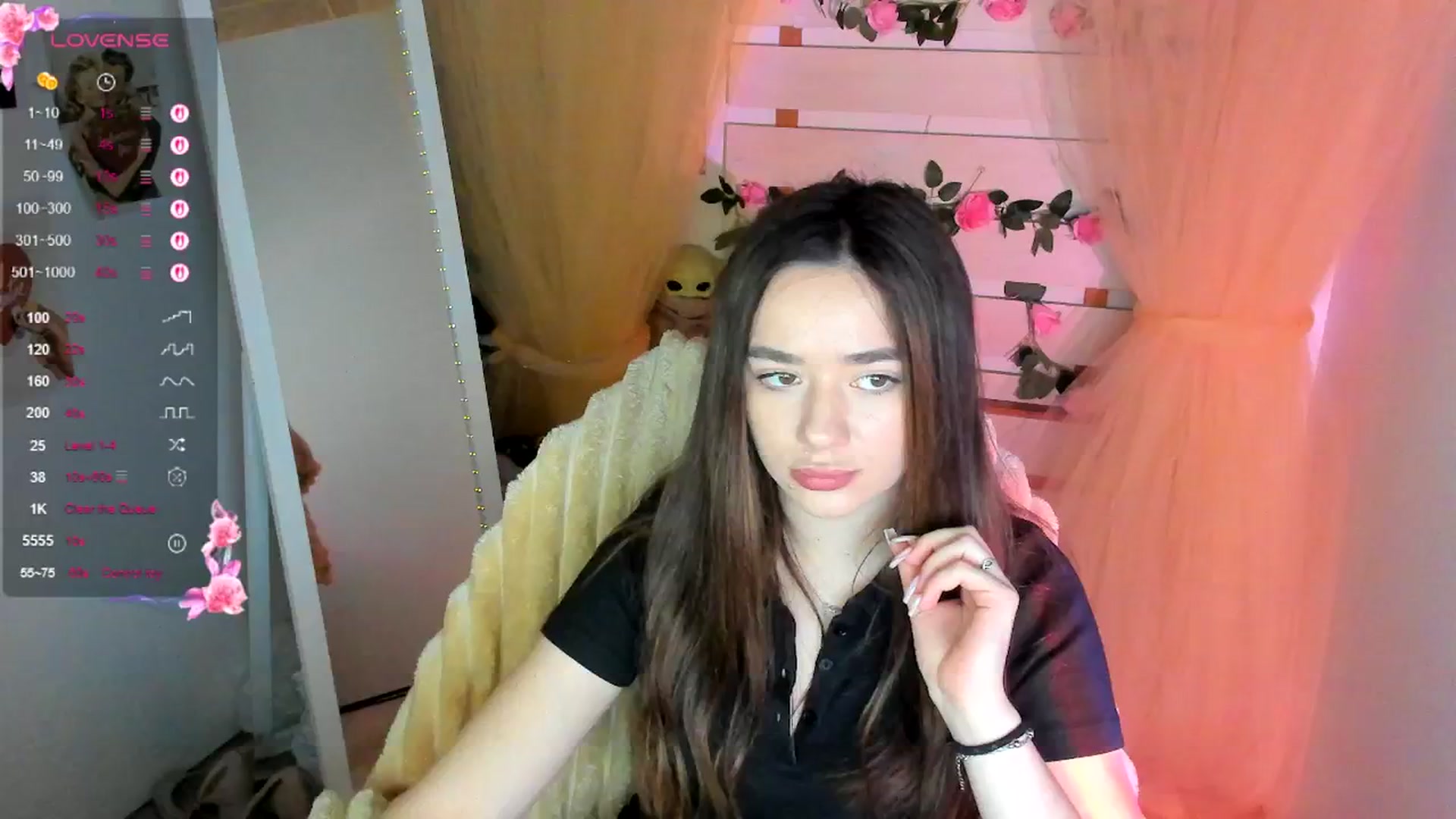 Gallery image thumbnail from KiraLove's myfreecams stream on, 05/02/2026, 10:08 image 12 of 20