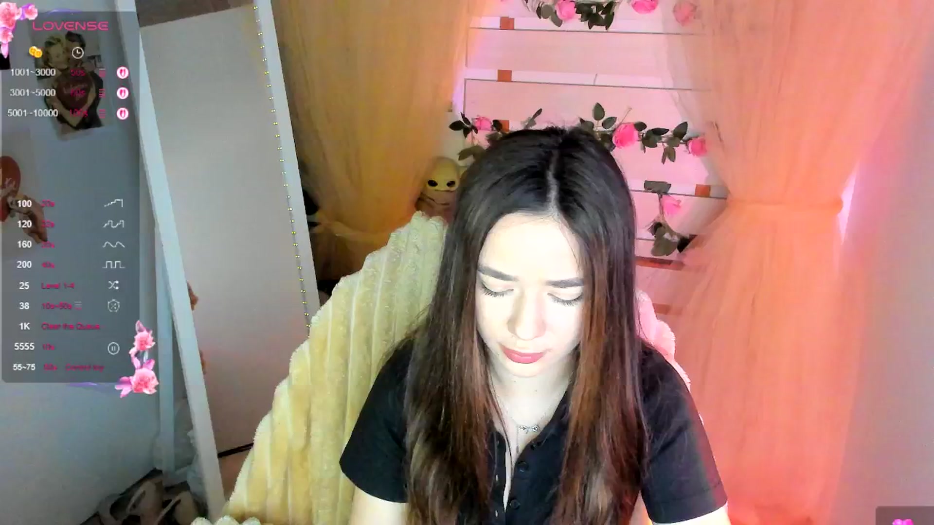 Gallery image thumbnail from KiraLove's myfreecams stream on, 05/02/2026, 10:08 image 1 of 20
