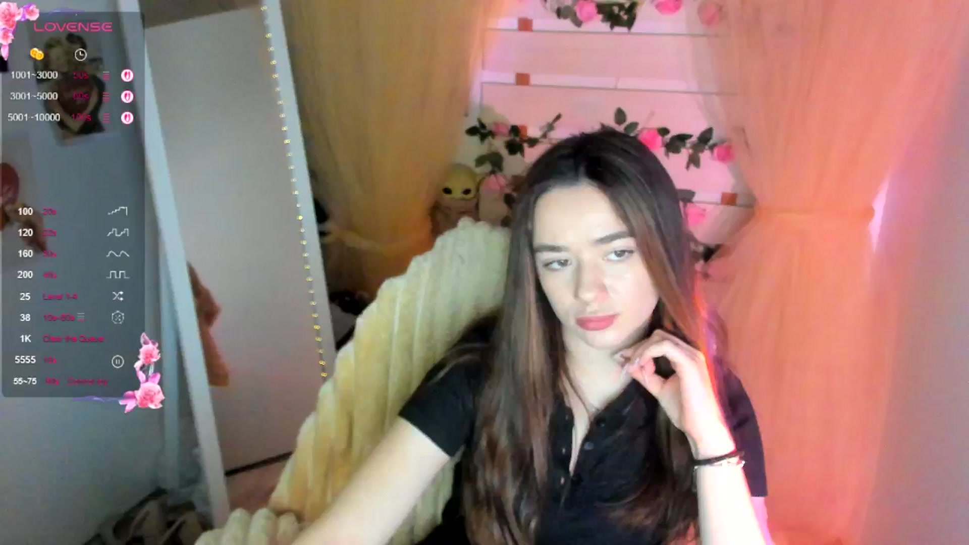 Gallery image thumbnail from KiraLove's myfreecams stream on, 05/02/2026, 10:08 image 19 of 20
