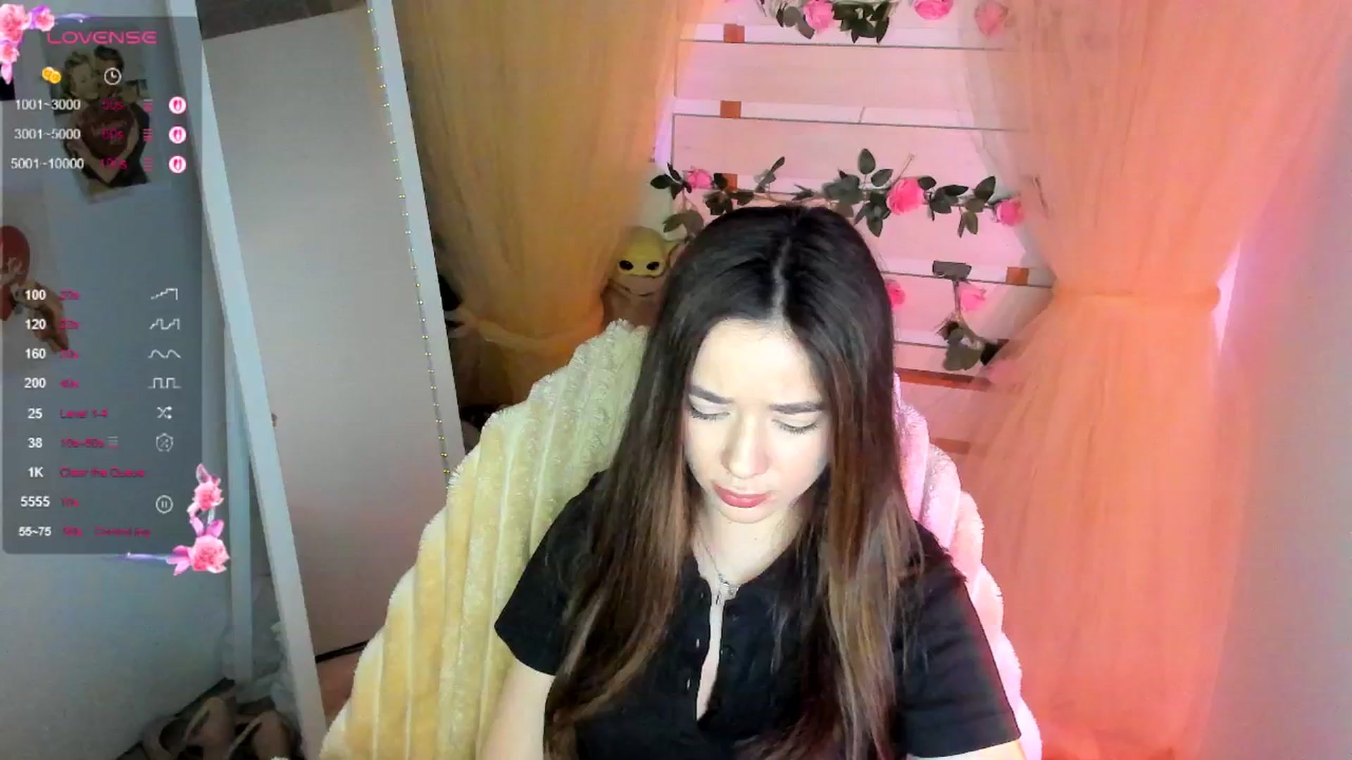 Gallery image thumbnail from KiraLove's myfreecams stream on, 05/02/2026, 11:15 image 11 of 20