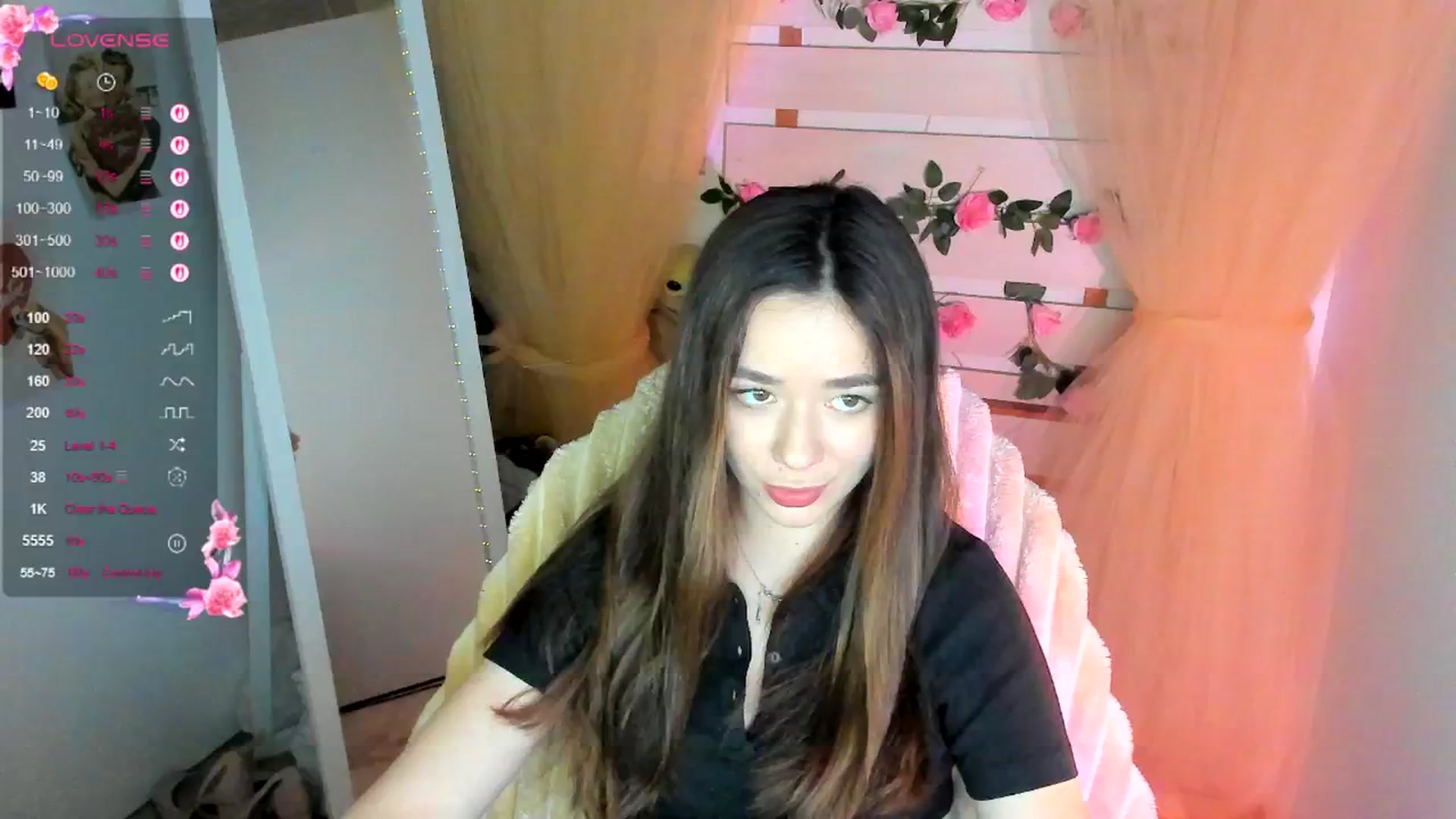 Gallery image thumbnail from KiraLove's myfreecams stream on, 05/02/2026, 11:15 image 17 of 20