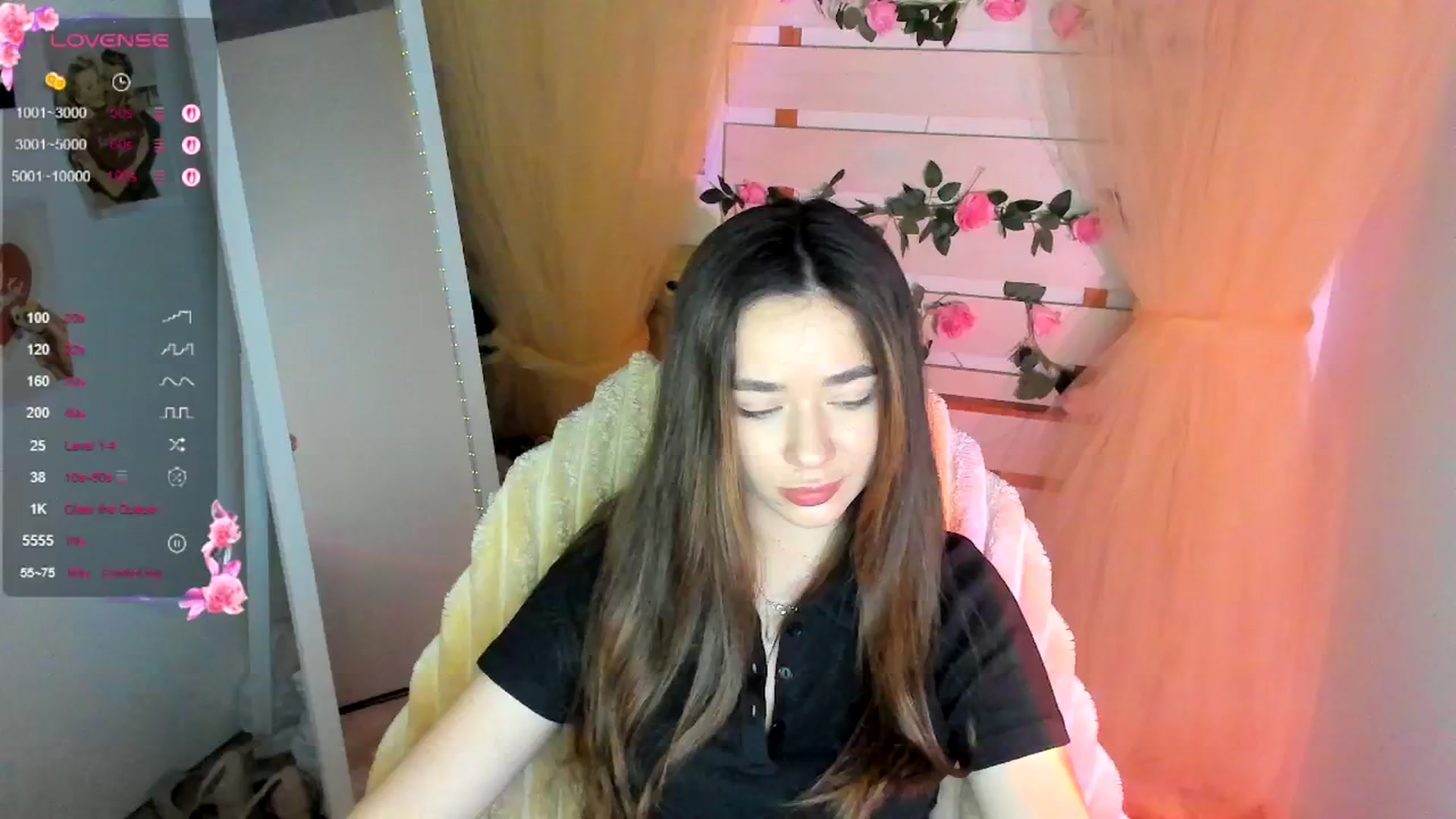 Gallery image thumbnail from KiraLove's myfreecams stream on, 05/02/2026, 11:15 image 18 of 20