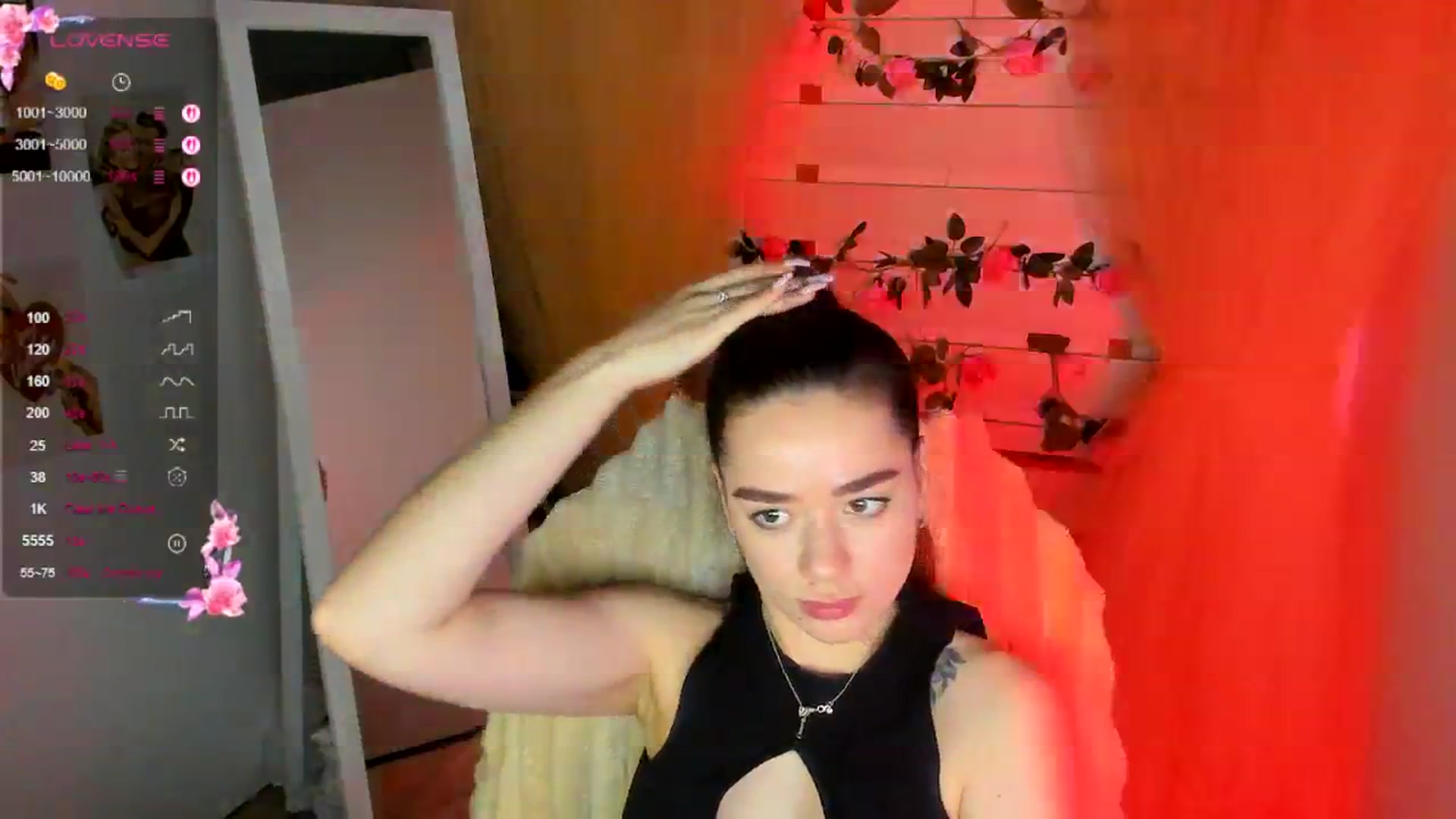 Gallery image thumbnail from KiraLove's myfreecams stream on, 05/03/2026, 11:31 image 15 of 20