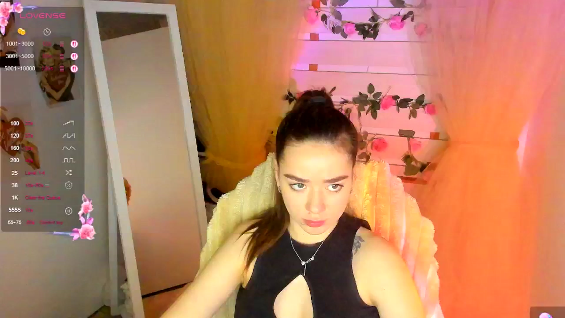 Gallery image thumbnail from KiraLove's myfreecams stream on, 05/03/2026, 11:31 image 1 of 20