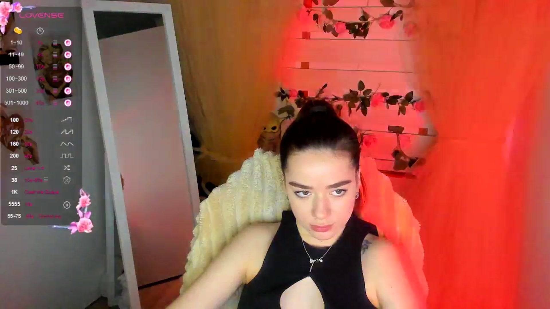 Gallery image thumbnail from KiraLove's myfreecams stream on, 05/03/2026, 11:31 image 13 of 20