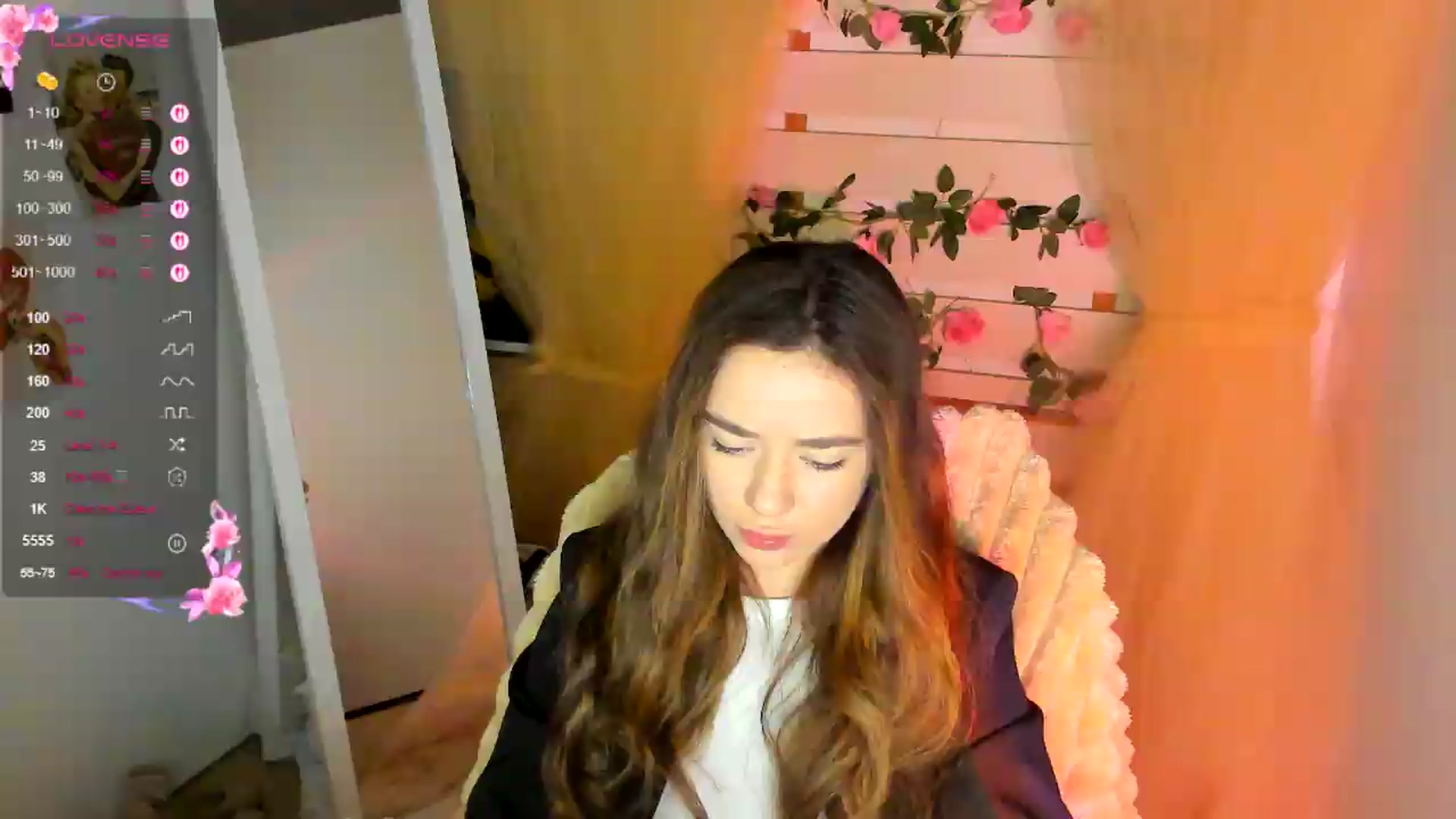Gallery image thumbnail from KiraLove's myfreecams stream on, 05/11/2026, 09:25 image 3 of 20
