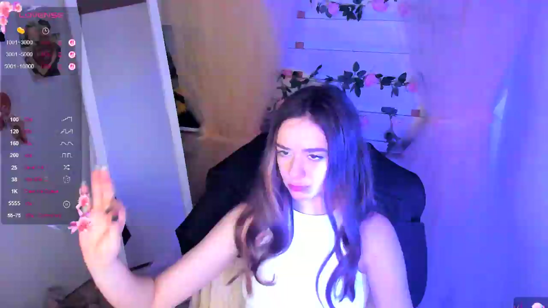 Gallery image thumbnail from KiraLove's myfreecams stream on, 05/11/2026, 12:01 image 13 of 20