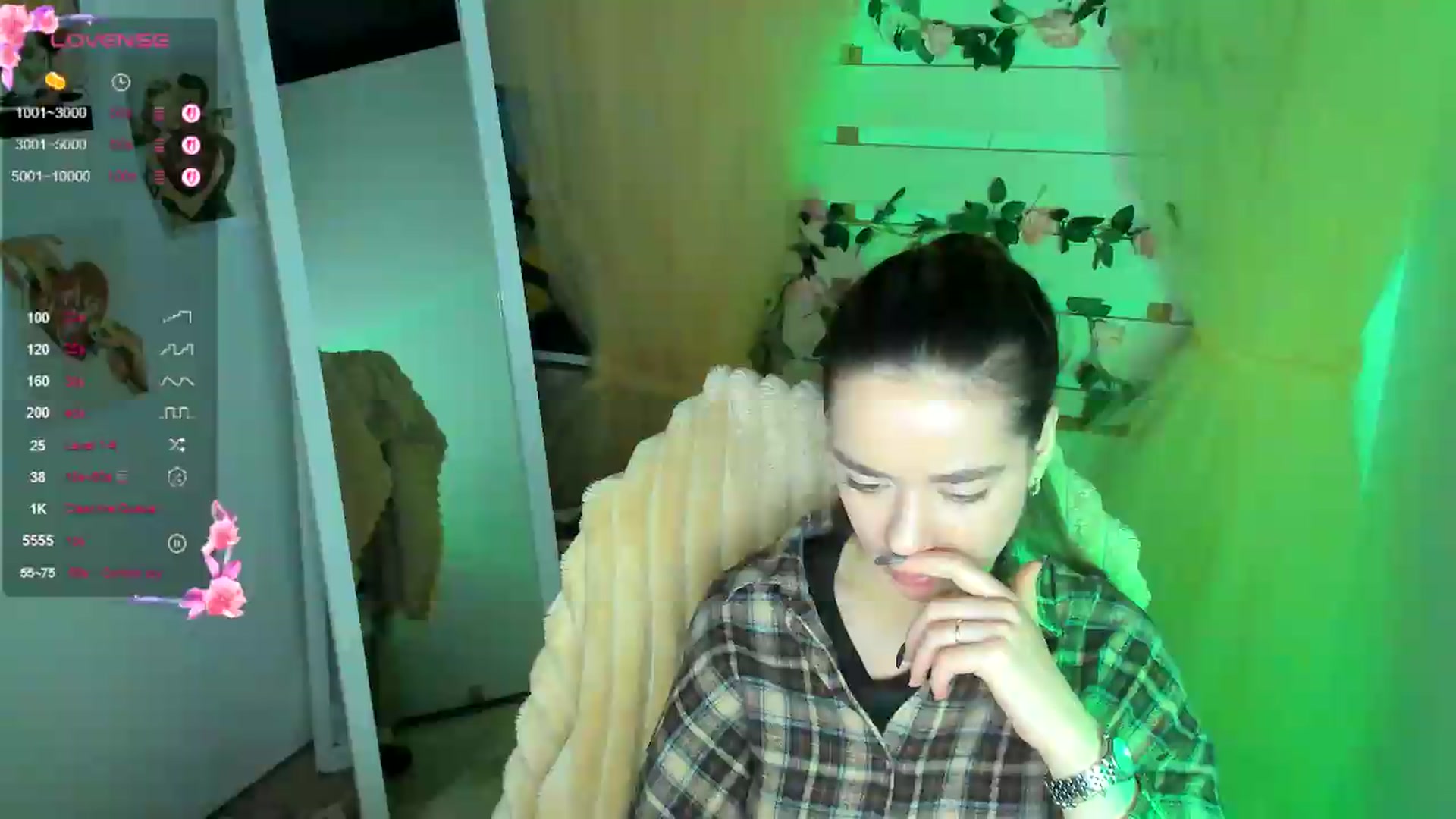 Gallery image thumbnail from KiraLove's myfreecams stream on, 05/15/2026, 09:52 image 1 of 20
