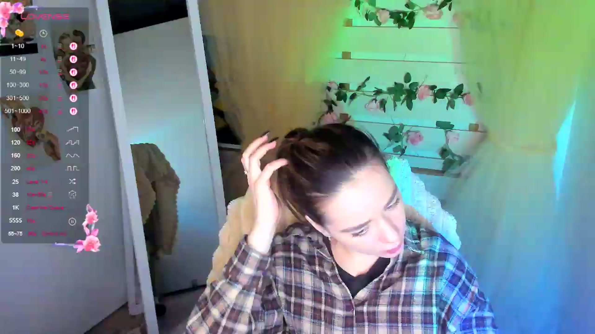 Gallery image thumbnail from KiraLove's myfreecams stream on, 05/15/2026, 09:52 image 11 of 20