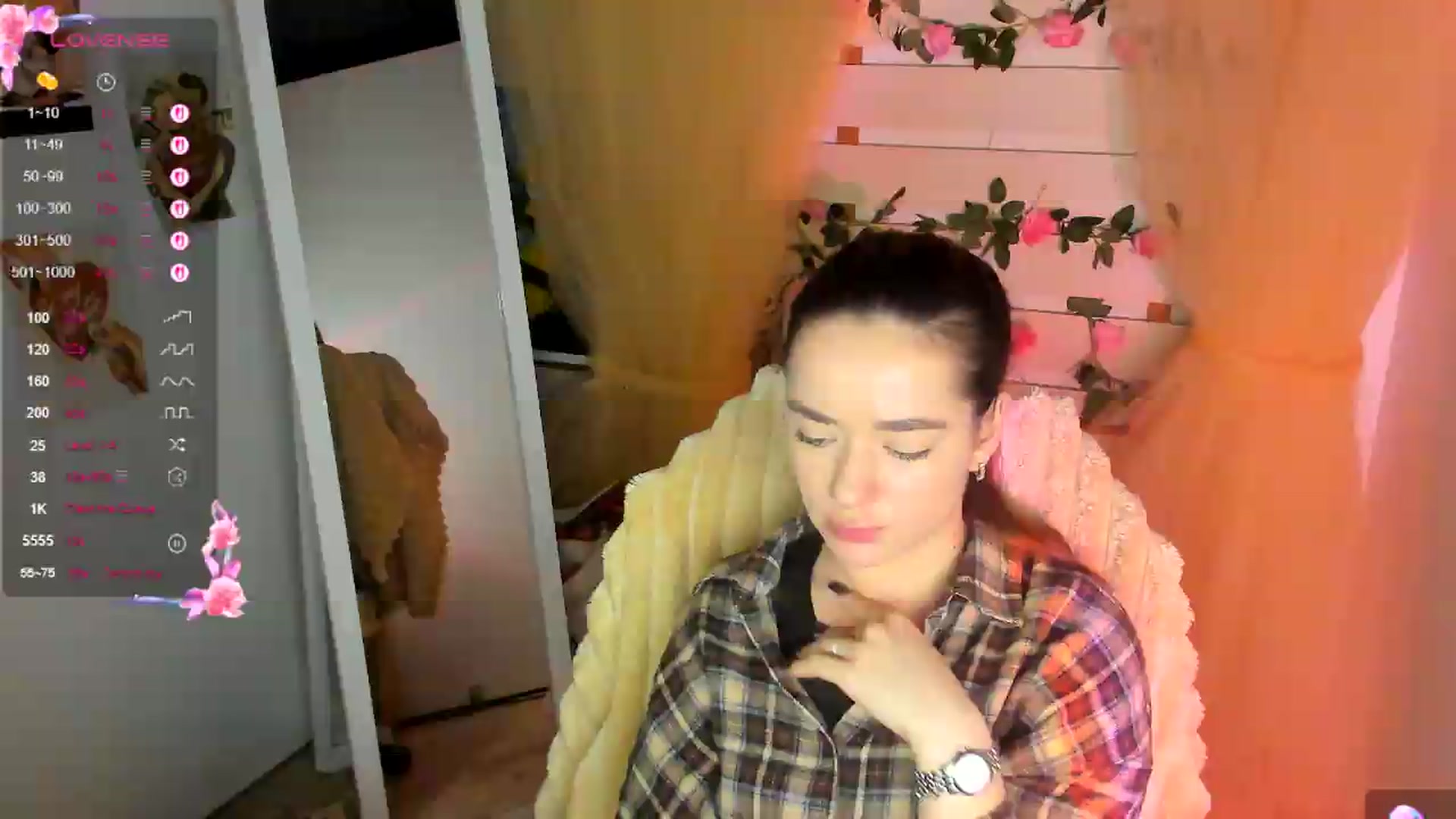 Gallery image thumbnail from KiraLove's myfreecams stream on, 05/15/2026, 09:52 image 5 of 20