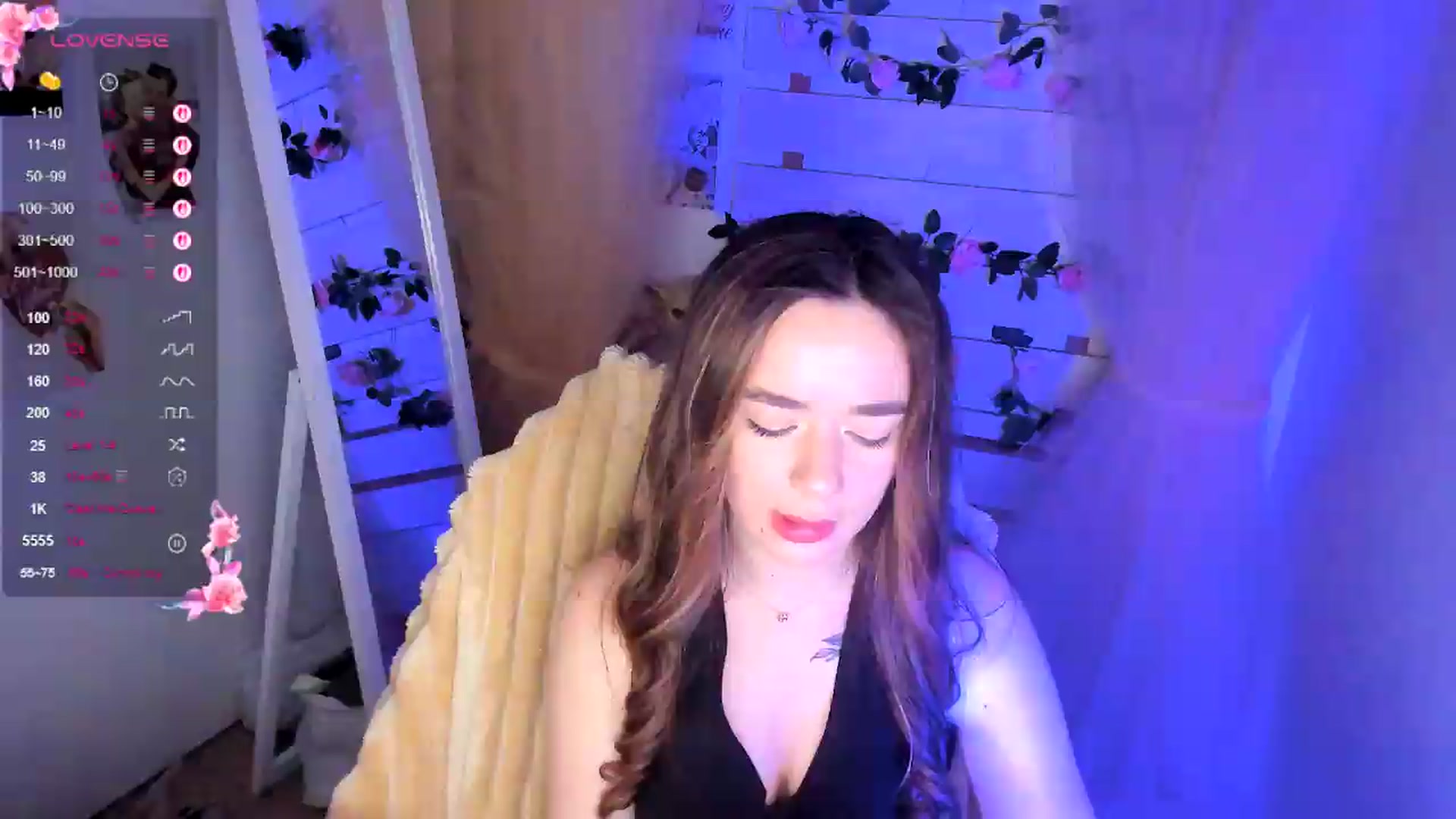 Gallery image thumbnail from KiraLove's myfreecams stream on, 05/19/2026, 09:42 image 14 of 20