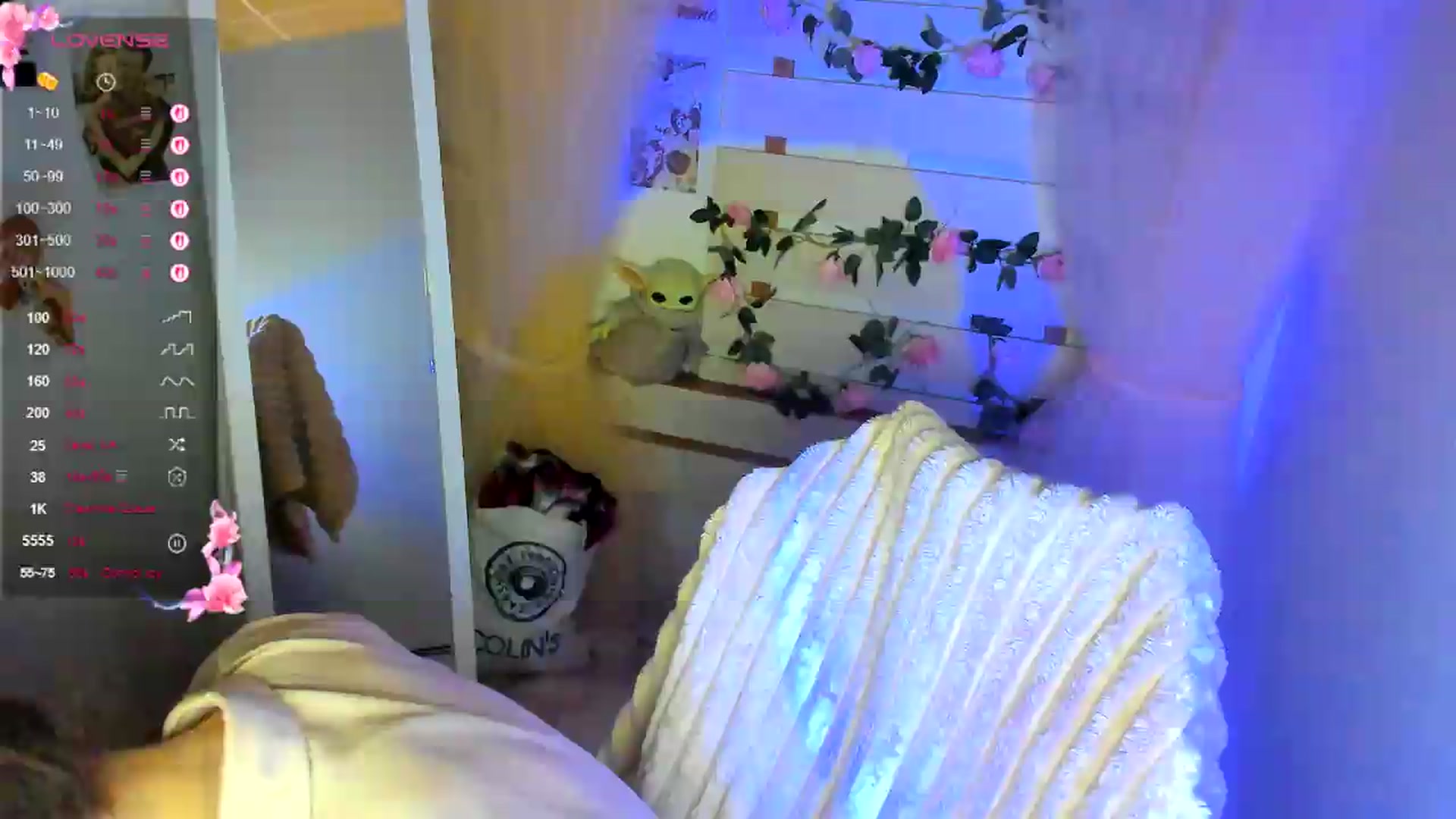Gallery image thumbnail from KiraLove's myfreecams stream on, 05/22/2026, 09:54 image 19 of 20