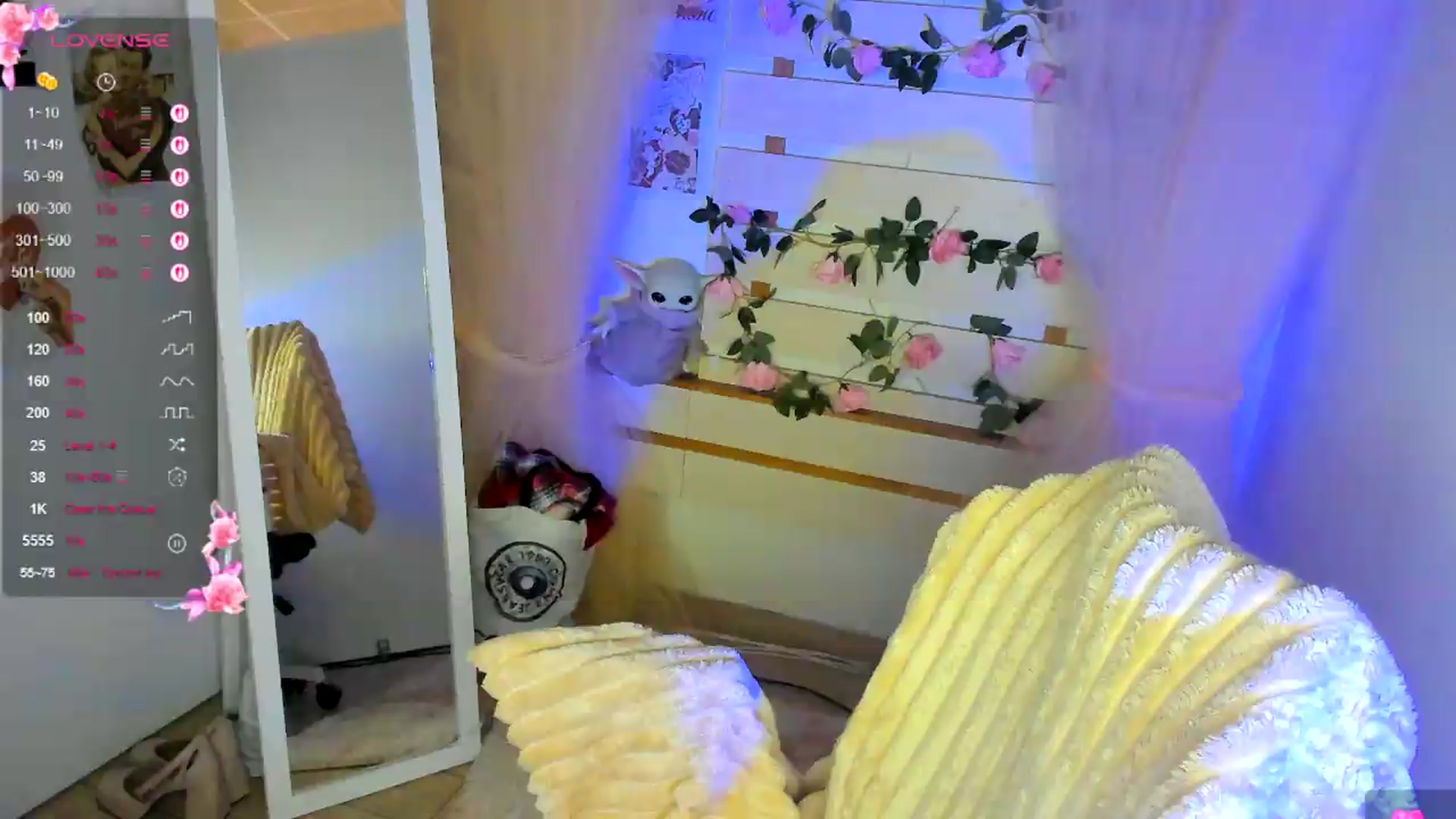 Gallery image thumbnail from KiraLove's myfreecams stream on, 05/22/2026, 09:54 image 17 of 20