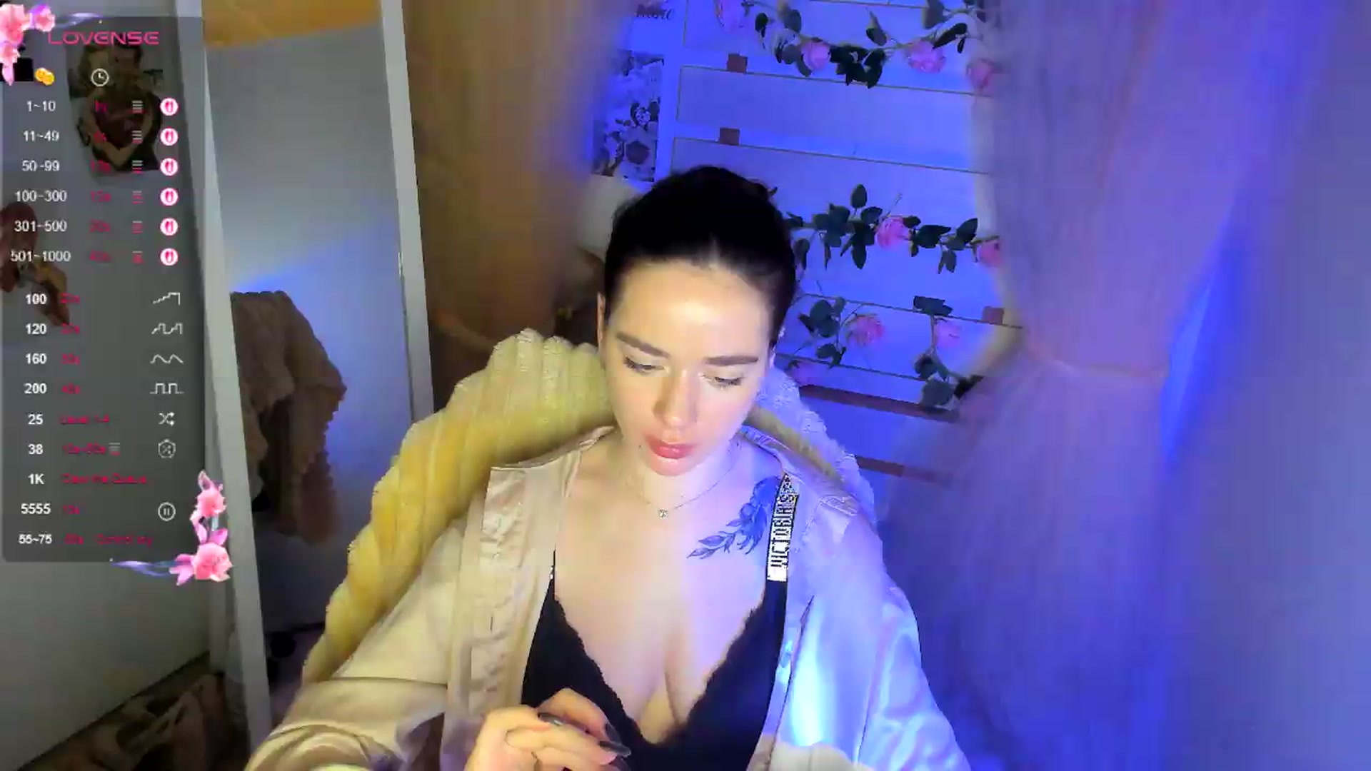 Gallery image thumbnail from KiraLove's myfreecams stream on, 05/22/2026, 11:50 image 13 of 20