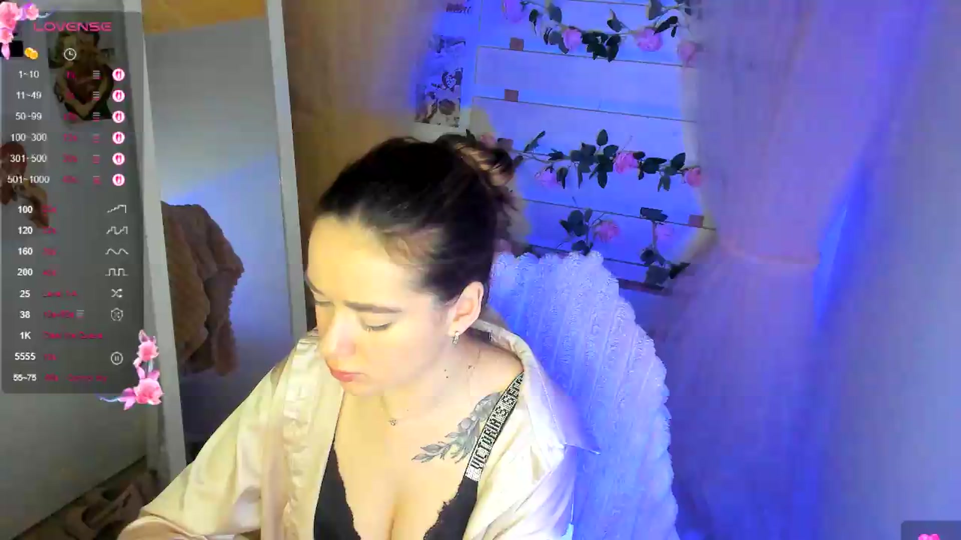 Gallery image thumbnail from KiraLove's myfreecams stream on, 05/22/2026, 11:50 image 8 of 20
