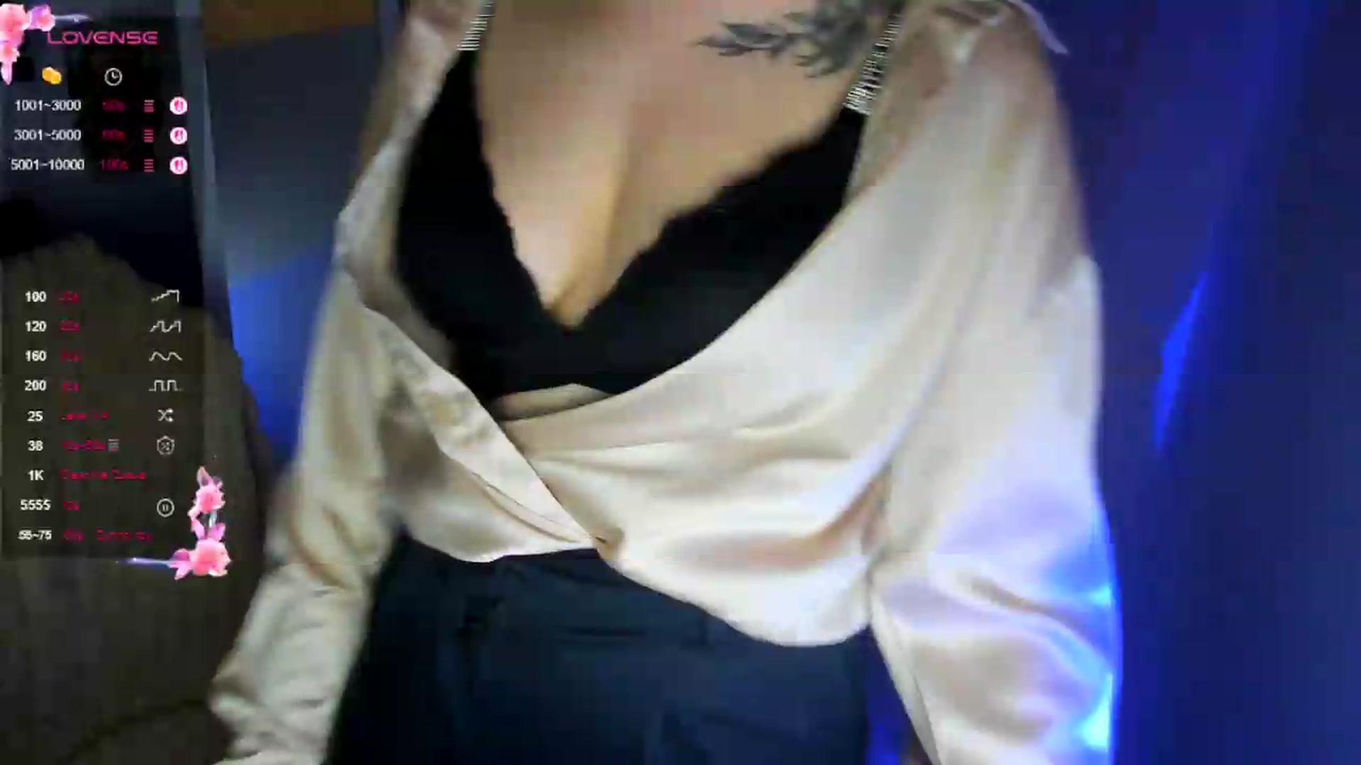 Gallery image thumbnail from KiraLove's myfreecams stream on, 05/22/2026, 11:50 image 17 of 20