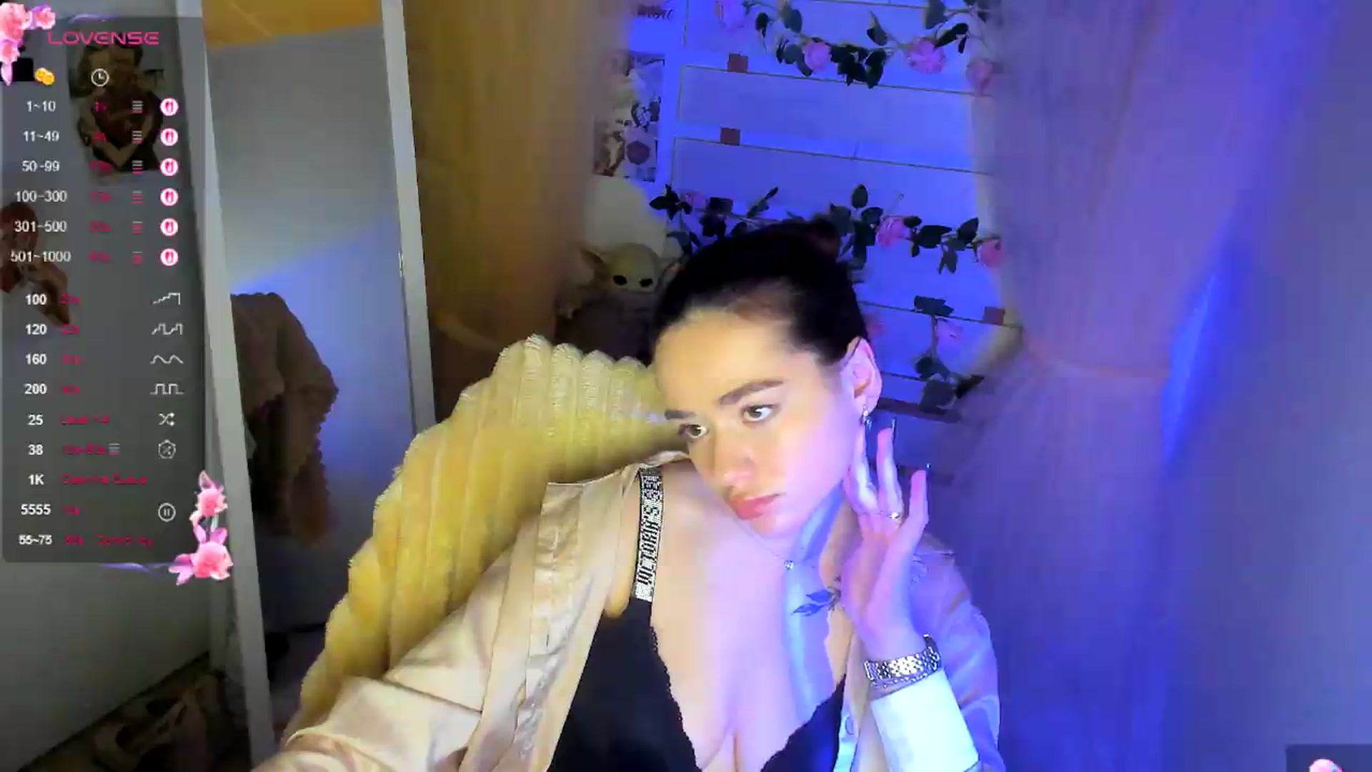 Gallery image thumbnail from KiraLove's myfreecams stream on, 05/22/2026, 11:50 image 15 of 20
