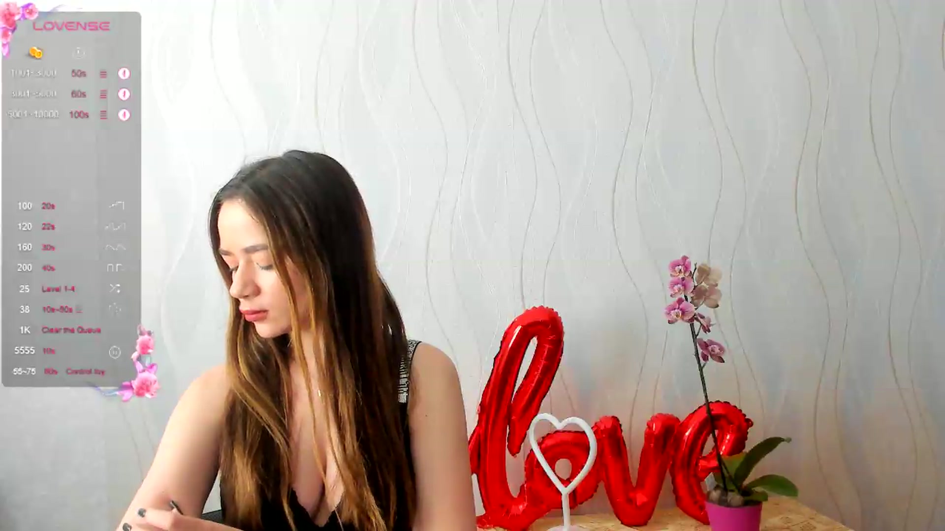 Gallery image thumbnail from KiraLove's myfreecams stream on, 05/25/2026, 11:28 image 6 of 20