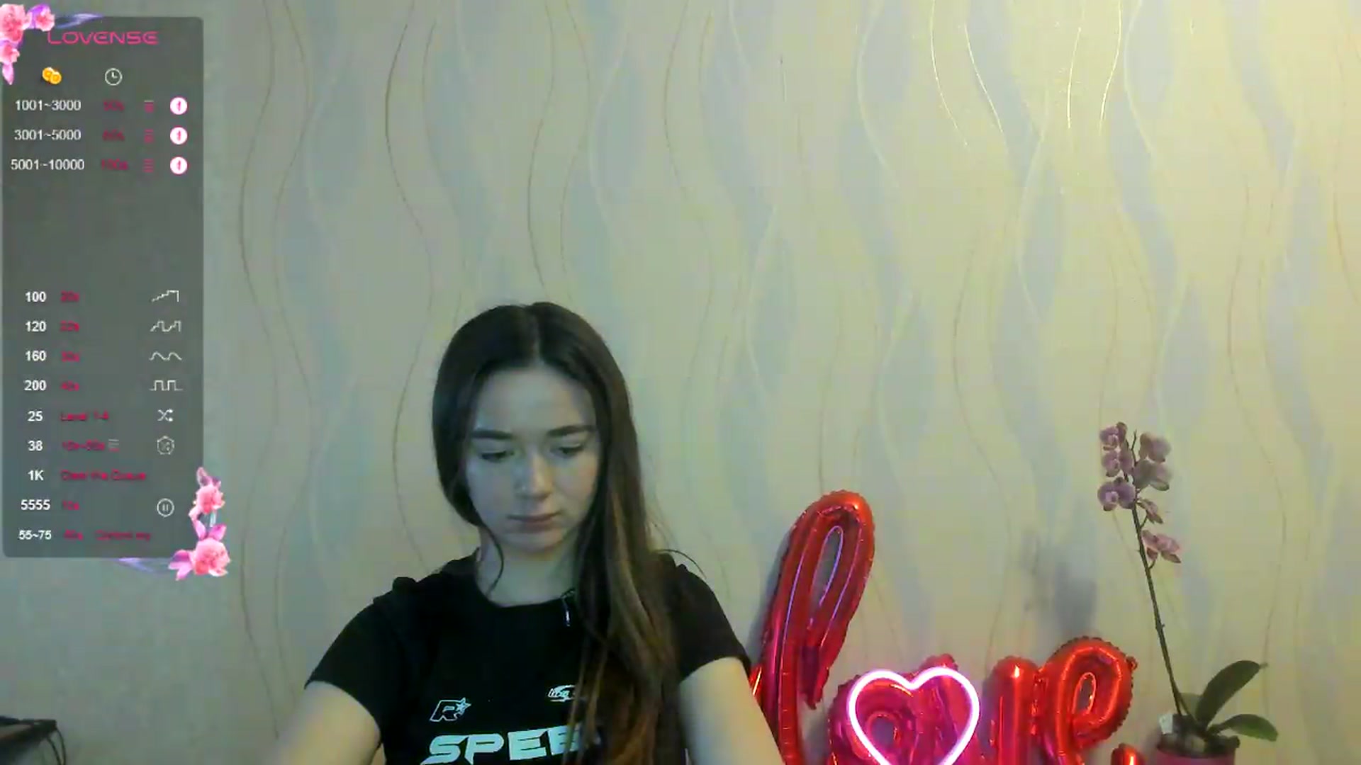Gallery image thumbnail from KiraLove's myfreecams stream on, 05/25/2026, 18:08 image 19 of 20