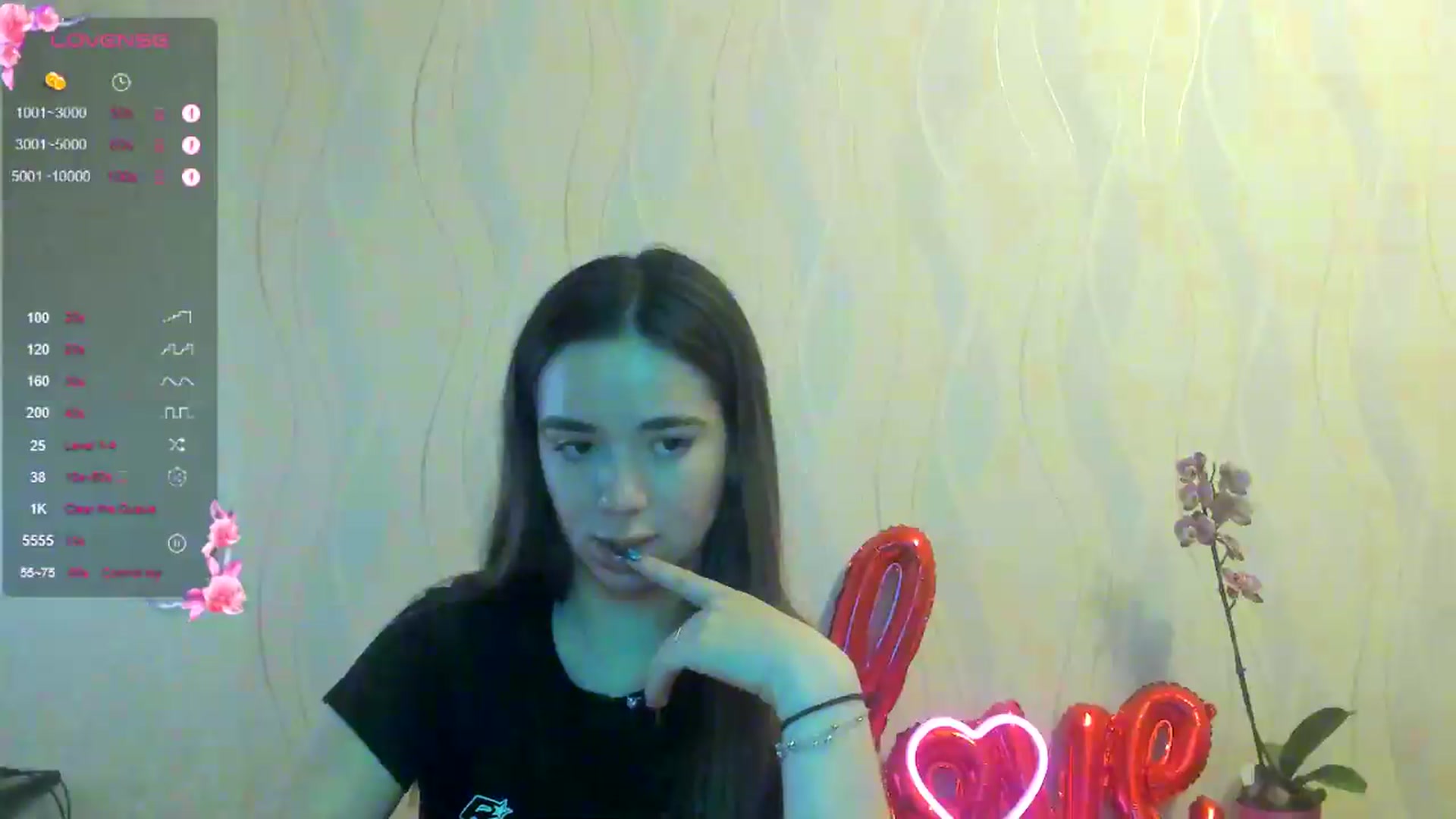 Gallery image thumbnail from KiraLove's myfreecams stream on, 05/25/2026, 18:08 image 7 of 20